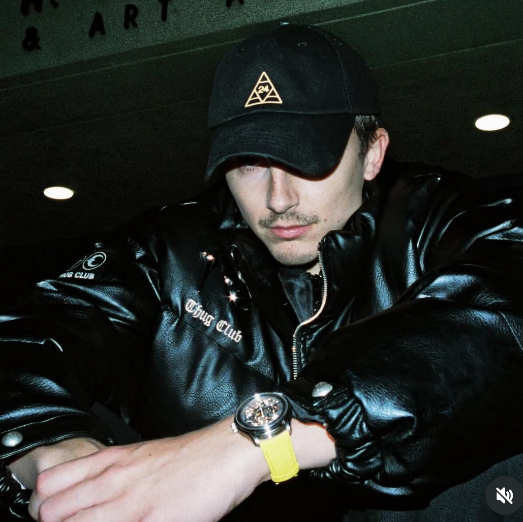 Thug Club Leather Puffer Jacket Black (Duck Down) 착용 스타일