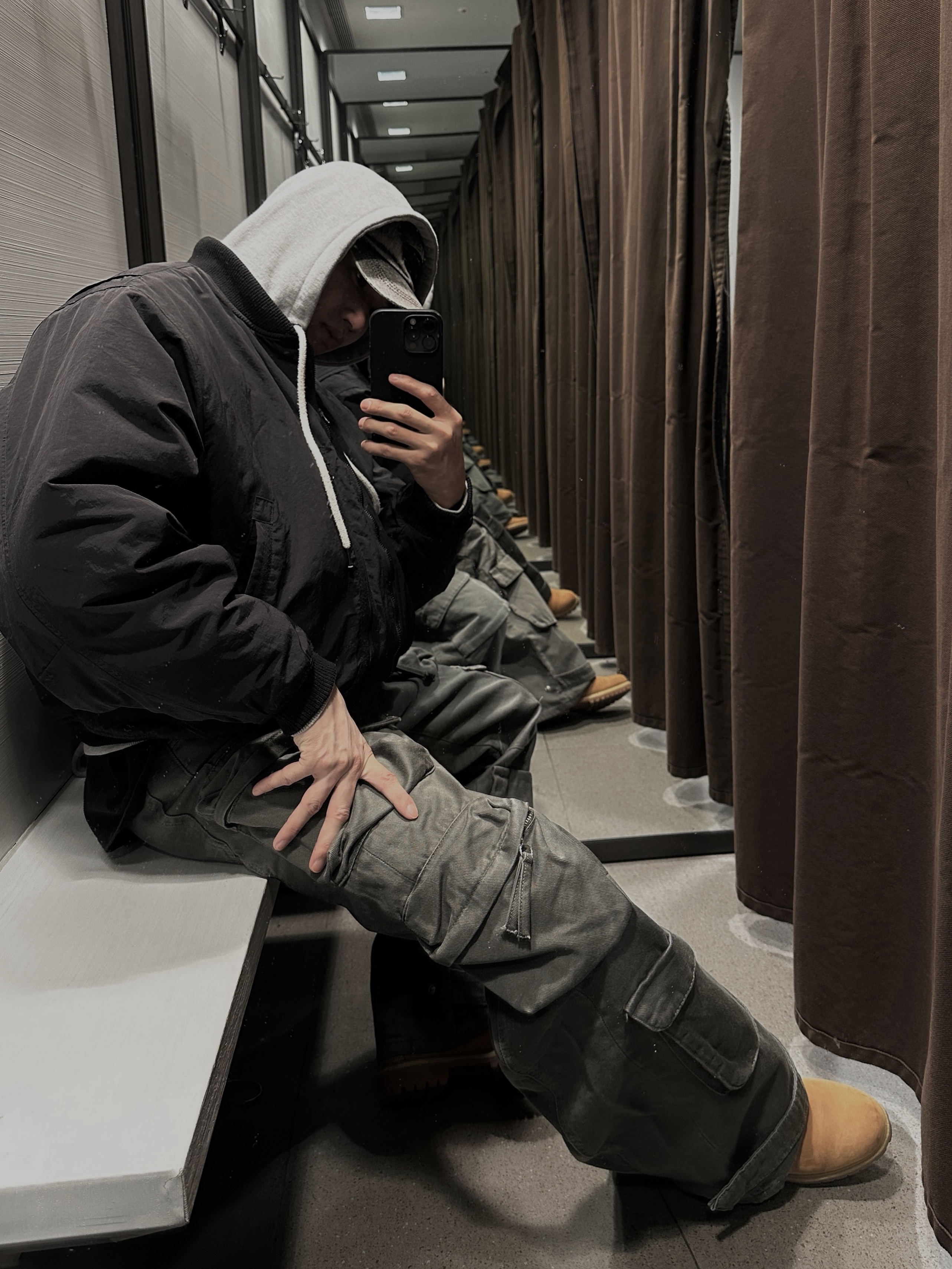 Timberland Premium 6 inch Waterproof Boot Wheat Nubuck - Wide, SINJIMORU MagSafe Soft Grip Silicone iPhone 17/16/15/14/13/12 Mini Plus Pro Max Case Black 착용 스타일 - 3
