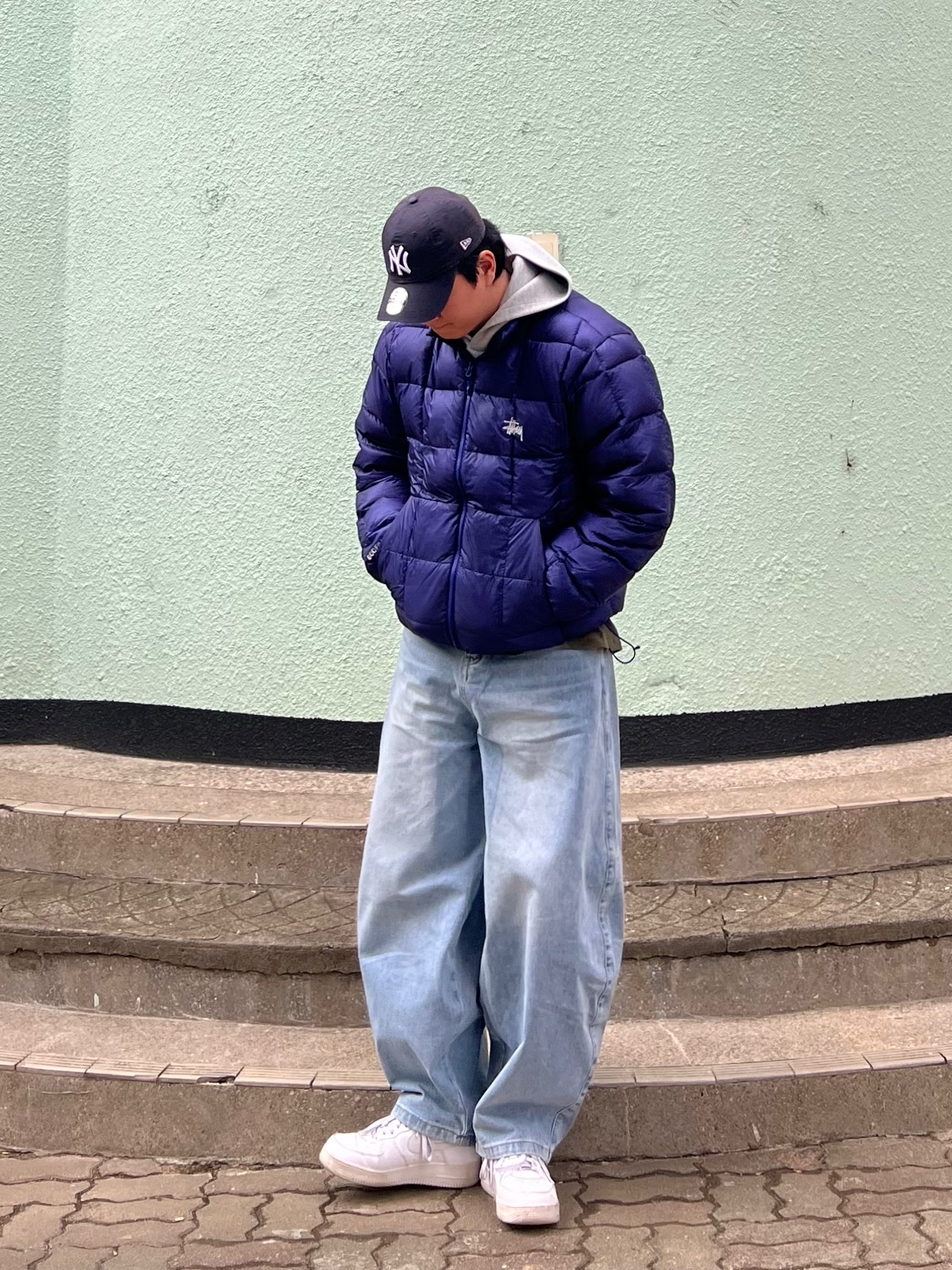 Stussy Midweight Puffer Iris 착용 스타일 - 1