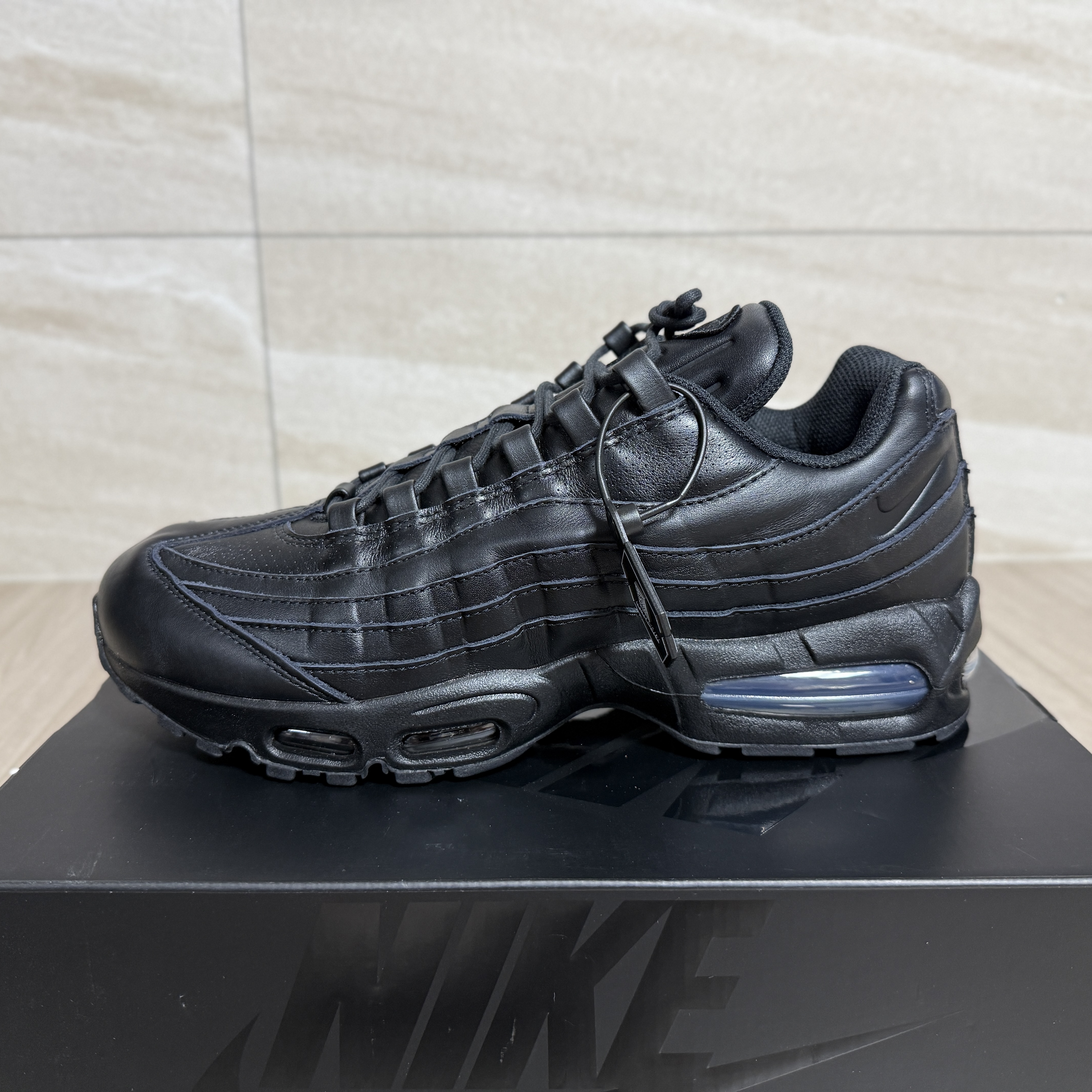 Nike Air Max 95 Big Bubble LTR QS Black 착용 스타일 - 2