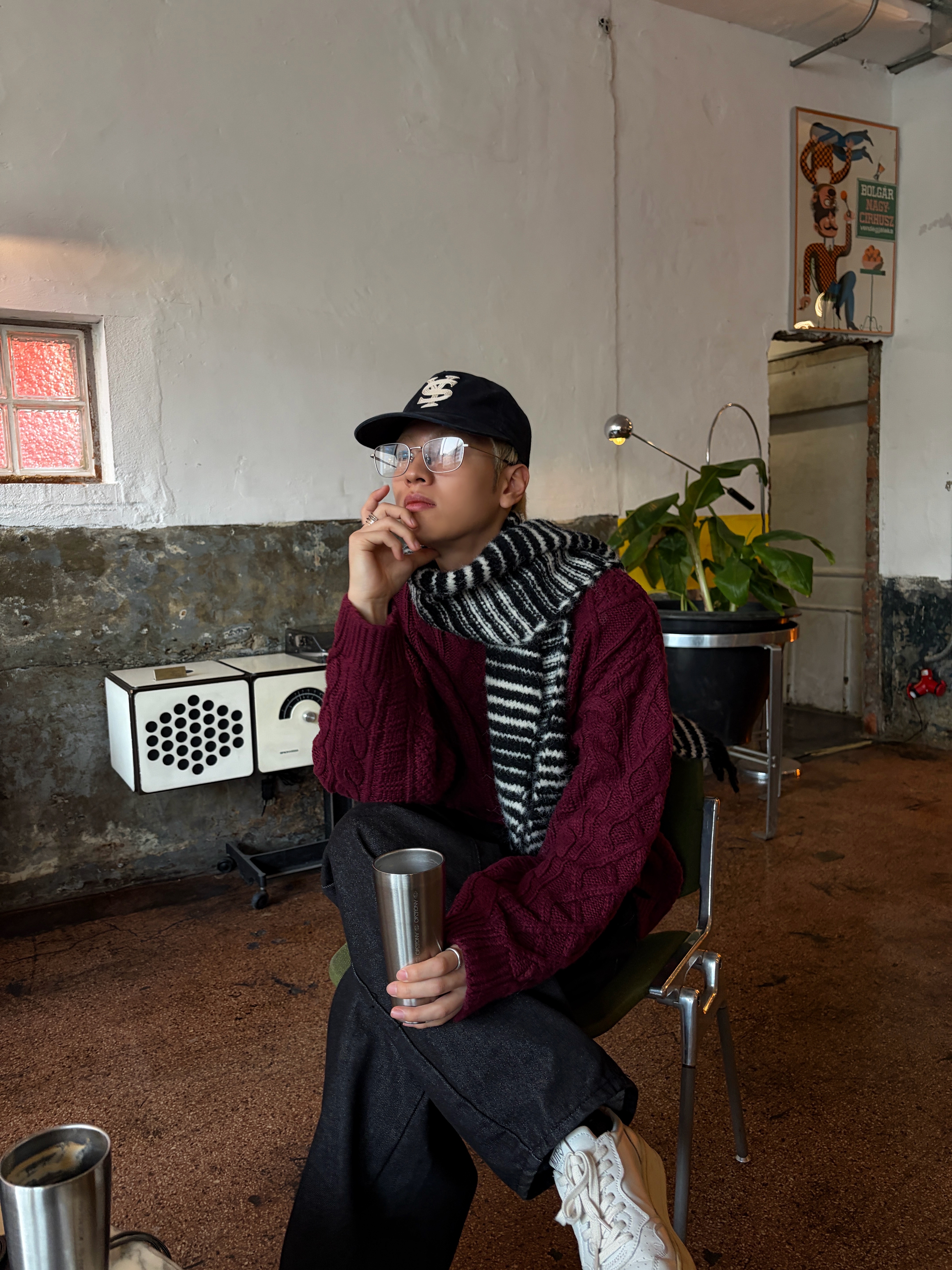 Sunday Ceremony Sy Logo 5 Panel Cotton Cap - Navy, Autry Medalist Low Goatskin Sneakers White 착용 스타일 - 2