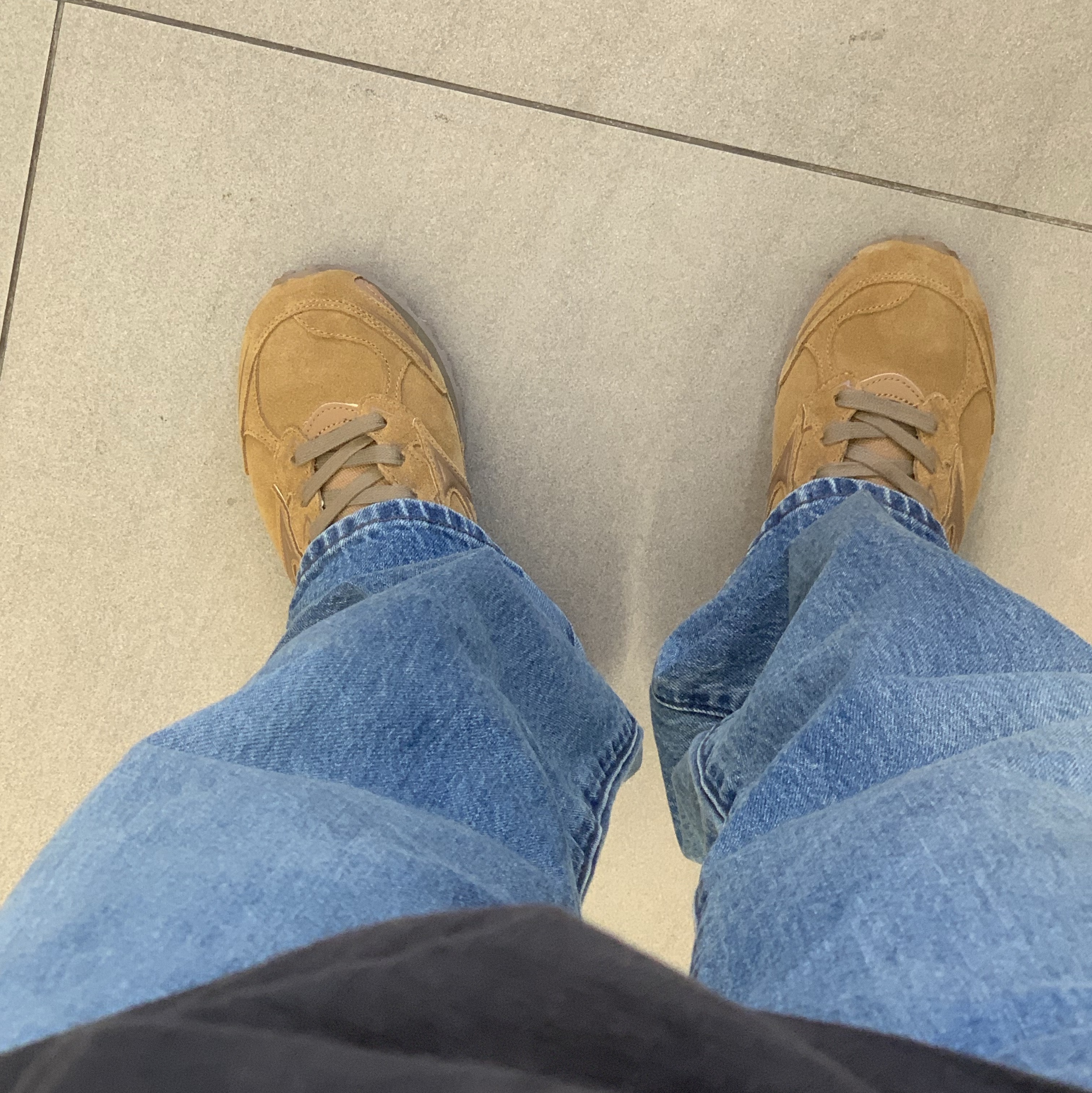 Mizuno LG 60S 2K Brown, Human Made x Verdy x Starwars Graphic T-Shirt #2 Black 착용 스타일 - 1