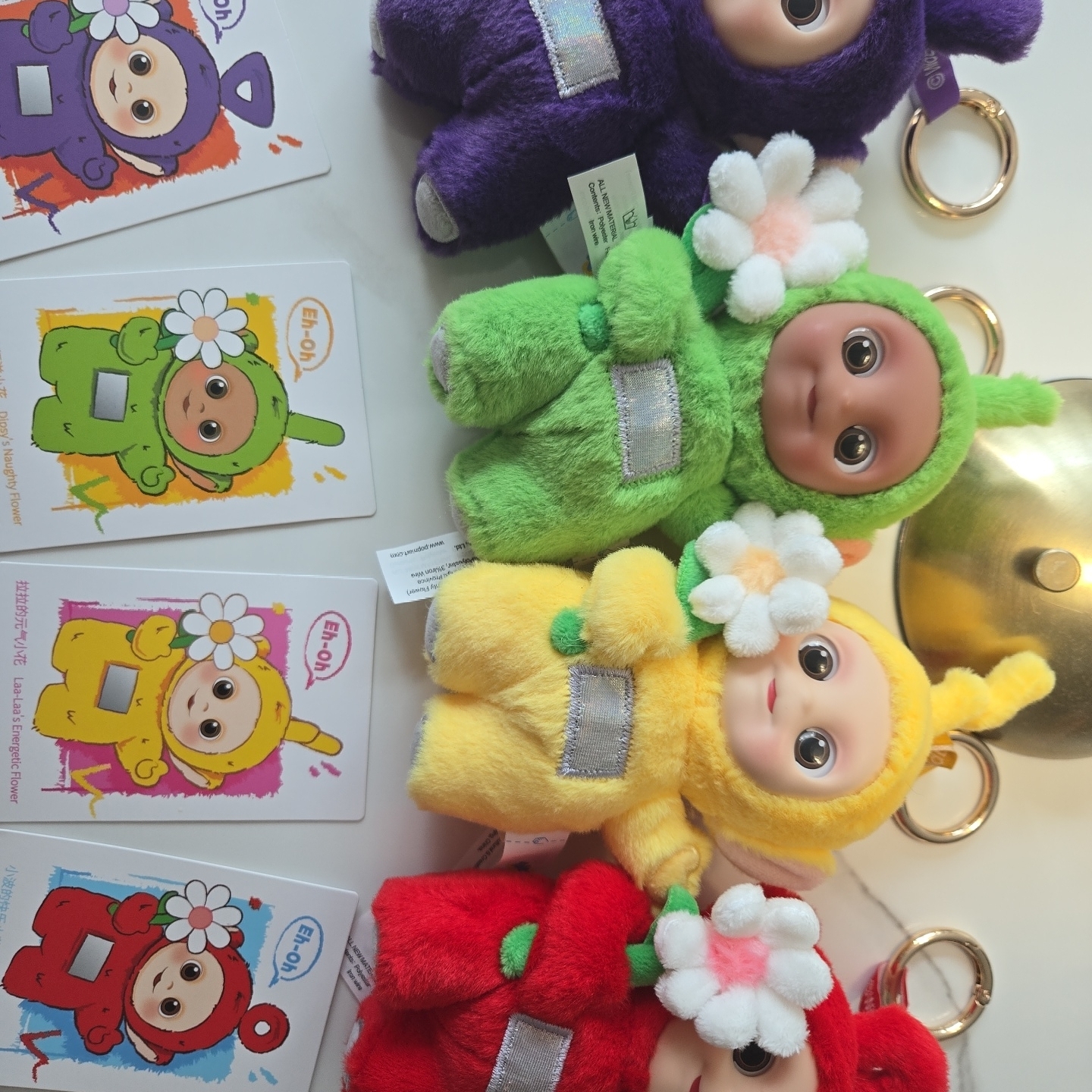 Pop Mart Teletubbies Say Hello Series Figures Sealed Case Po's Happy Flower (Opened Case), Pop Mart Teletubbies Say Hello Series Figures Sealed Case Dipsy's Naughty Flower (Opened Case) 착용 스타일 - 4