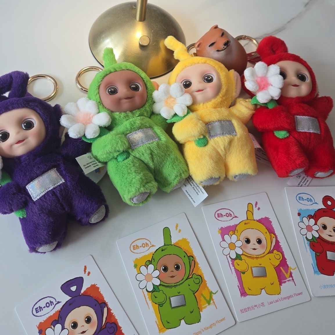Pop Mart Teletubbies Say Hello Series Figures Sealed Case Po's Happy Flower (Opened Case), Pop Mart Teletubbies Say Hello Series Figures Sealed Case Dipsy's Naughty Flower (Opened Case) 착용 스타일 - 3