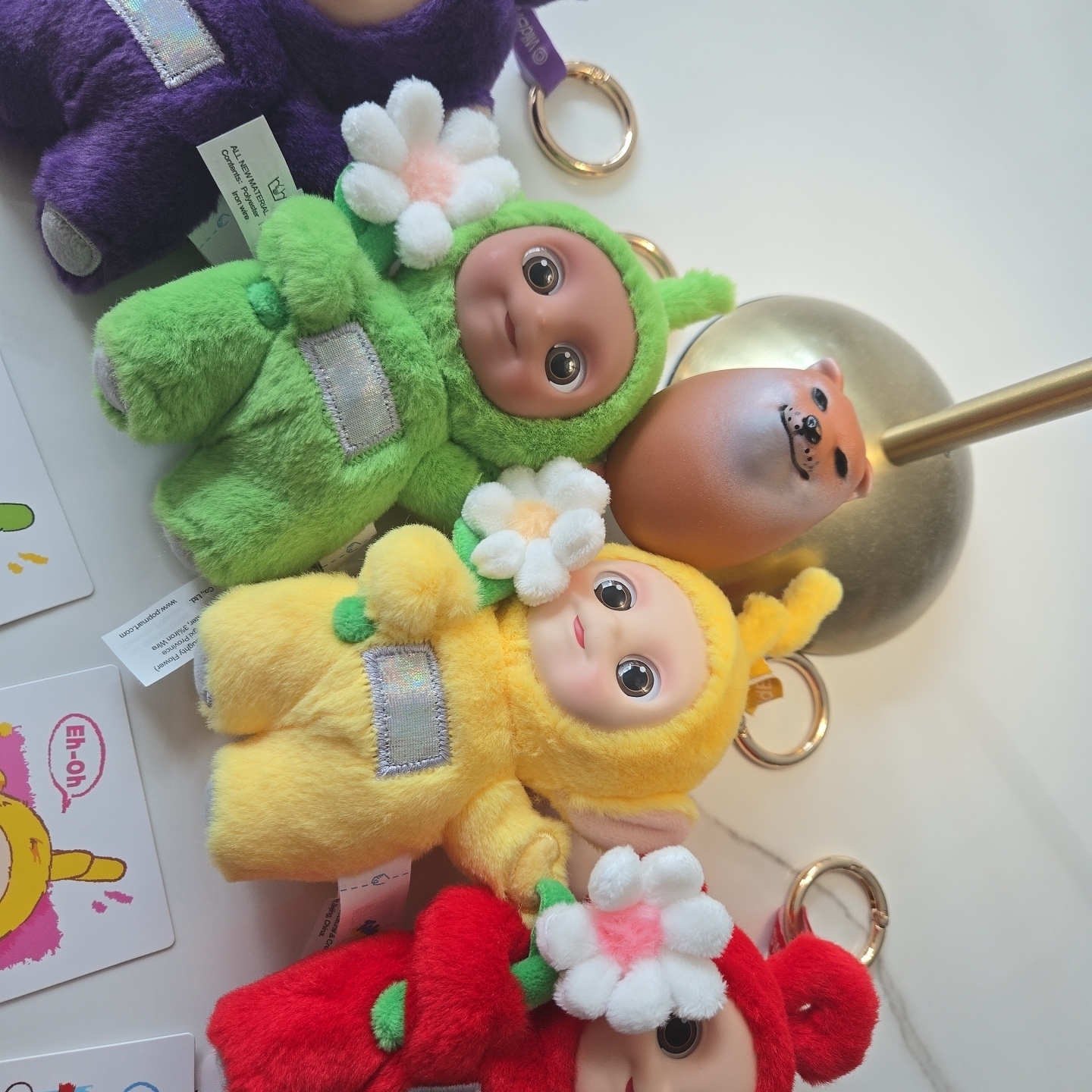 Pop Mart Teletubbies Say Hello Series Figures Sealed Case Po's Happy Flower (Opened Case), Pop Mart Teletubbies Say Hello Series Figures Sealed Case Dipsy's Naughty Flower (Opened Case) 착용 스타일 - 1