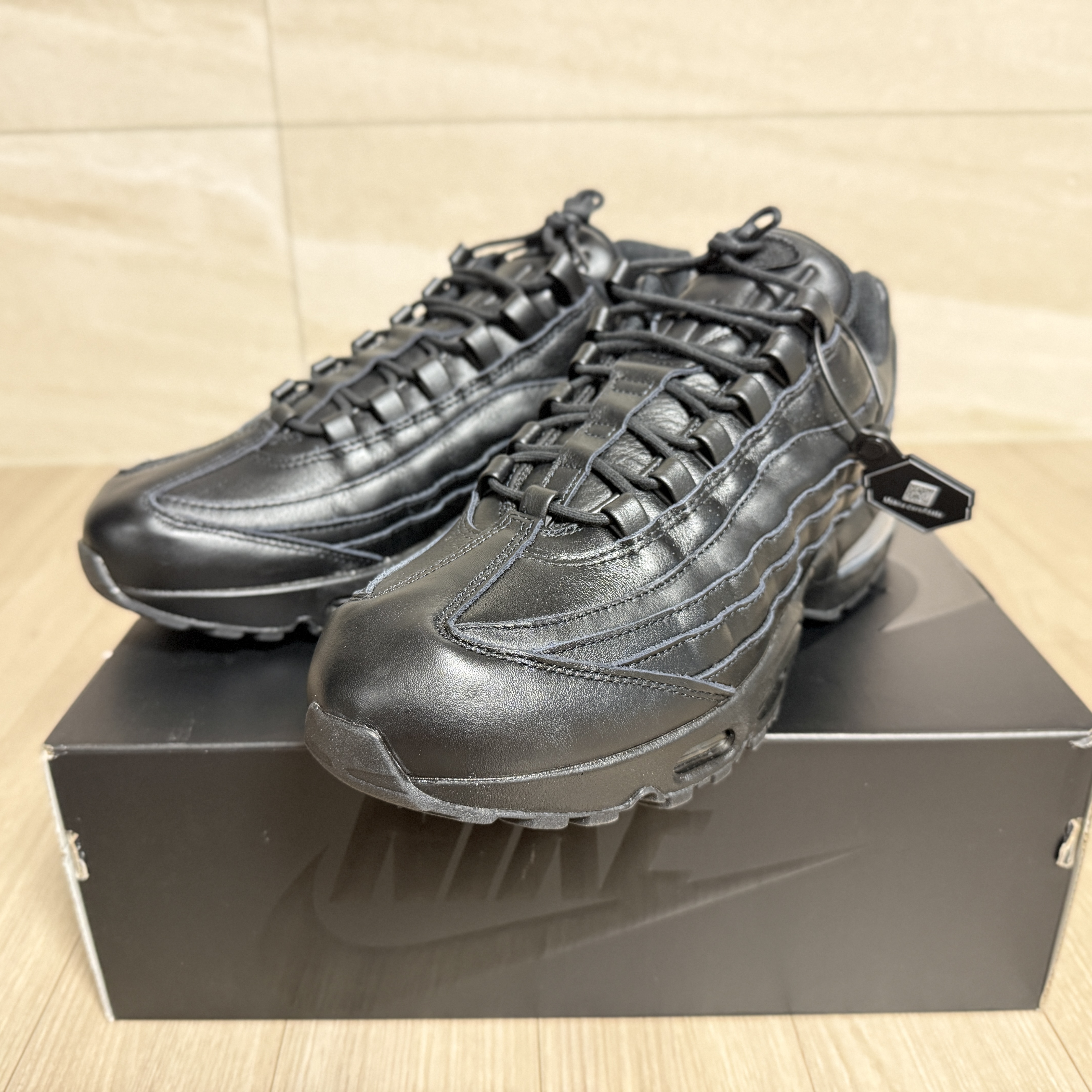 Nike Air Max 95 Big Bubble LTR QS Black 착용 스타일 - 3