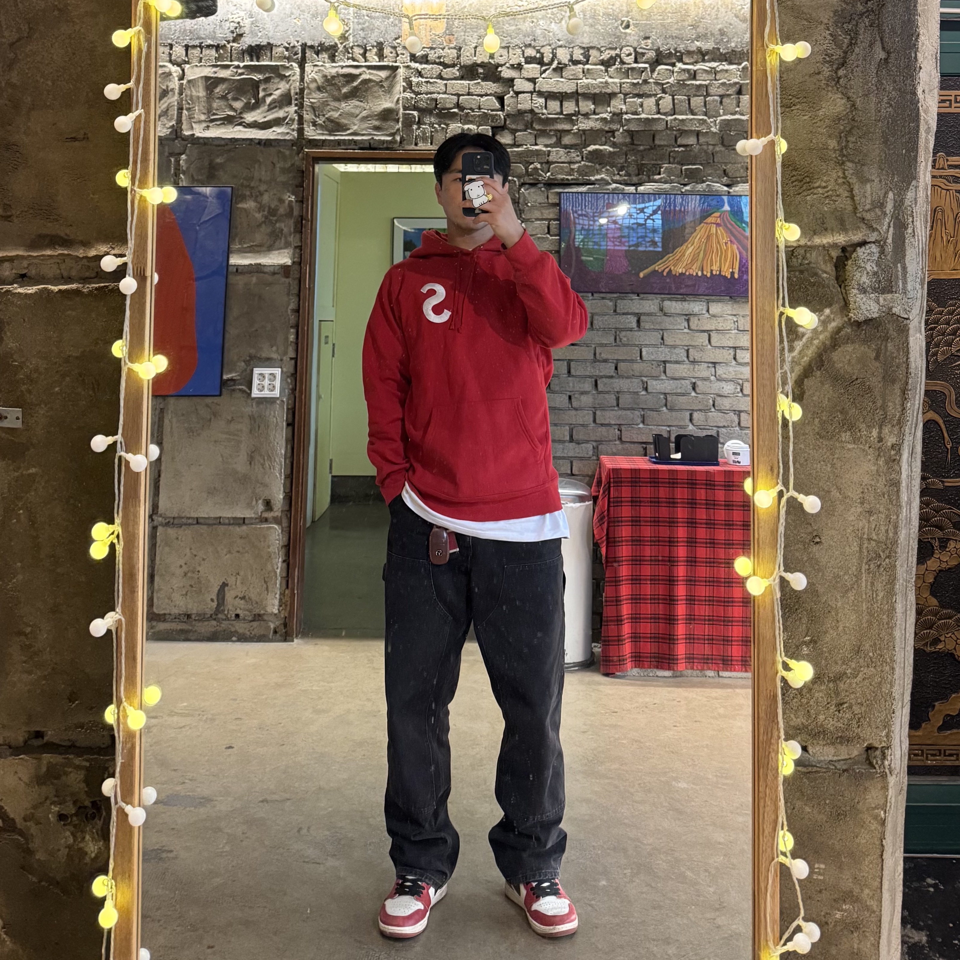 Supreme S Logo Hooded Sweatshirt Red - 22FW, Jordan 1 Retro High OG Chicago 2022 착용 스타일 - 1