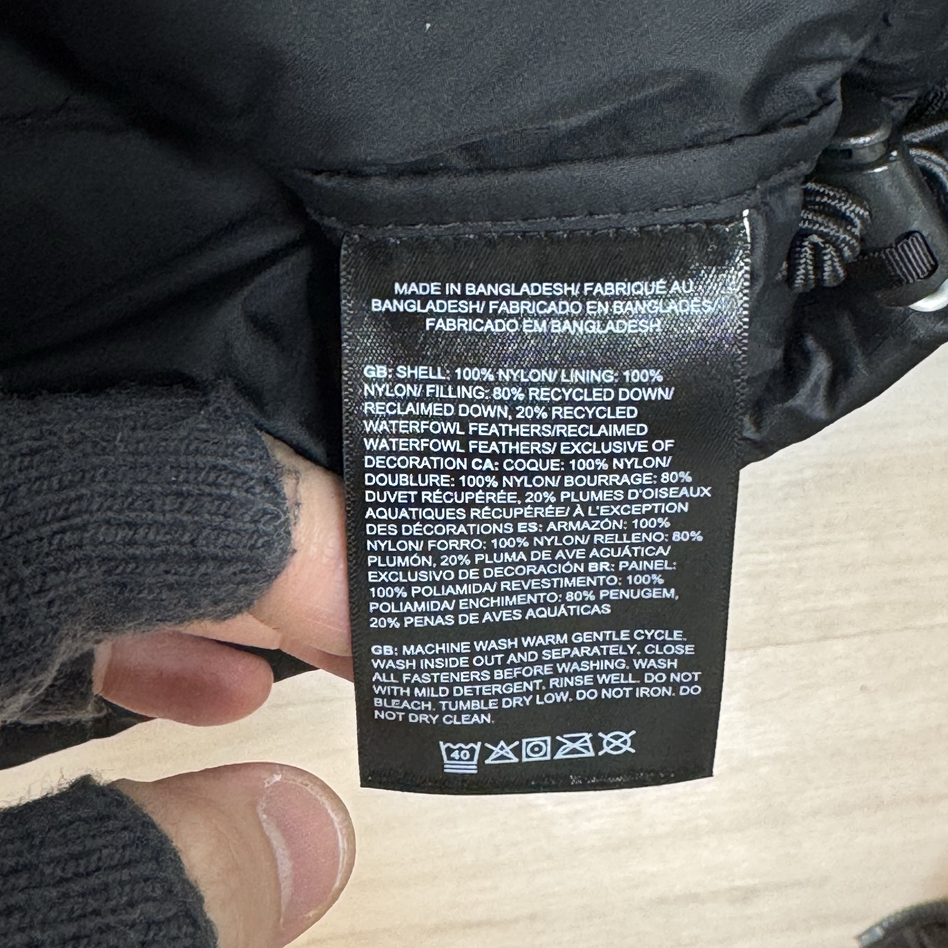 The North Face 1996 Retro Nuptse Down Jacket TNF Black 착용 스타일 - 3