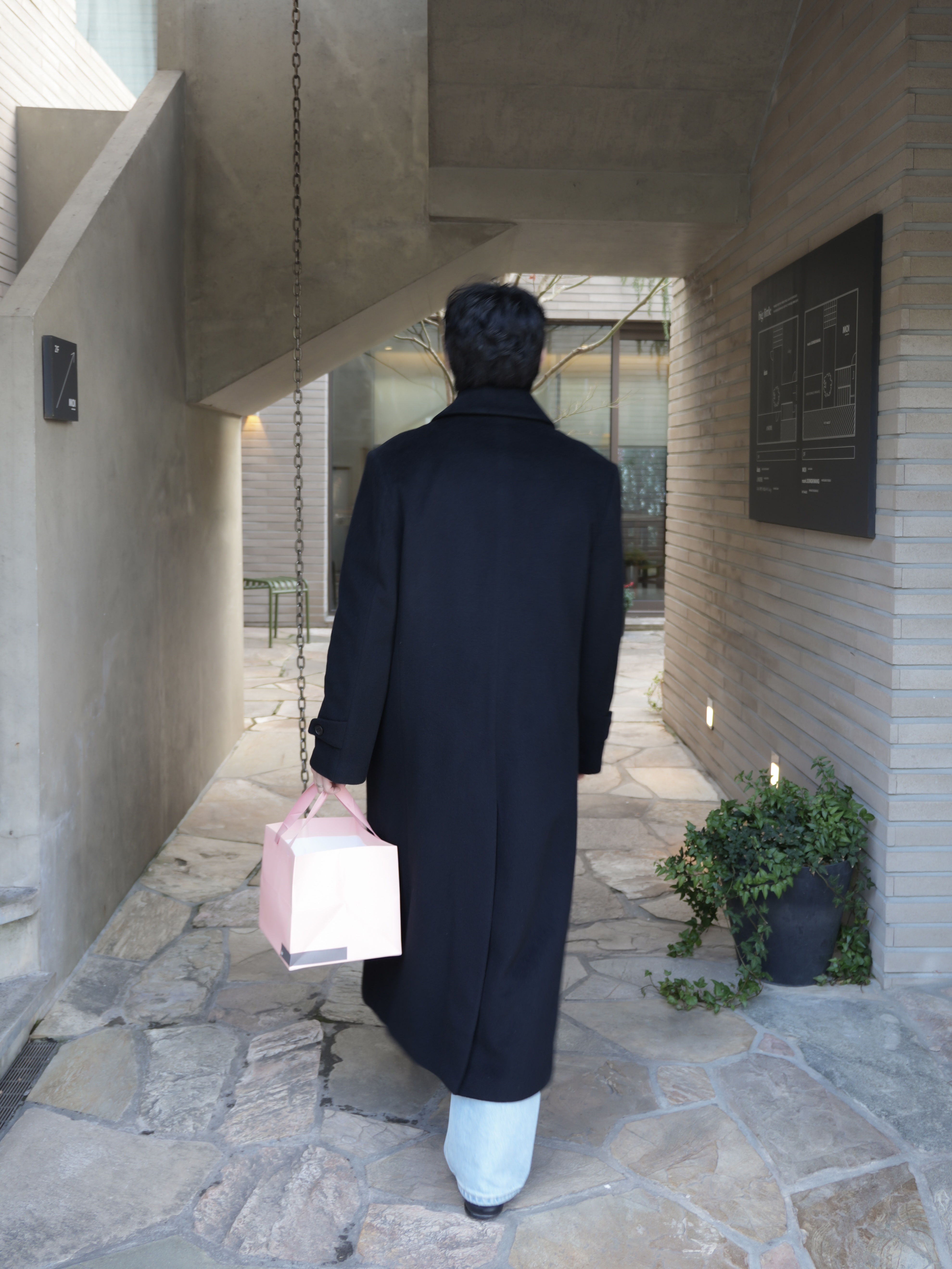 Maison Margiela Tabi Ankle Boots Black 착용 스타일 - 5