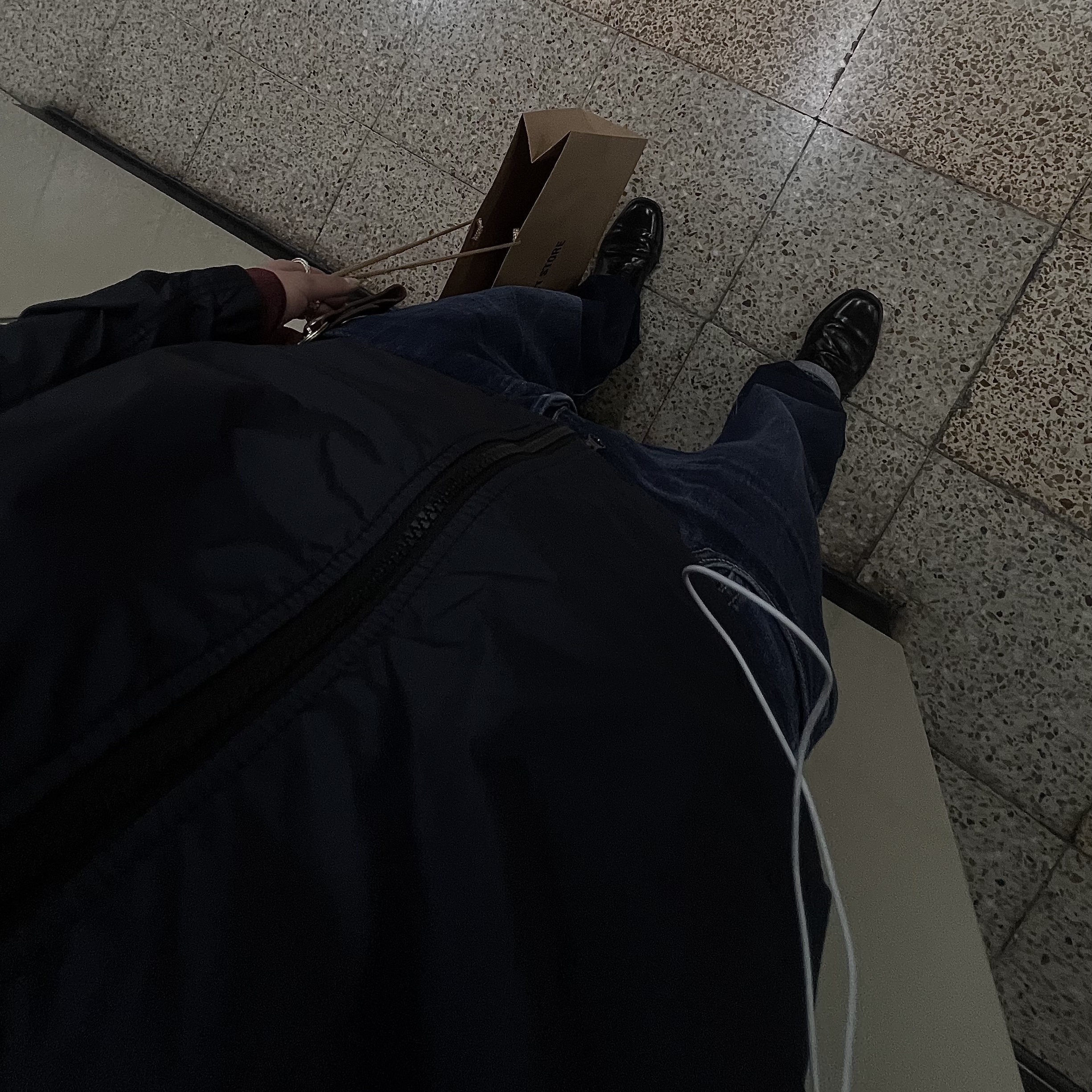 Stone Island 4100037 Crinkle Reps R-NY Wind Resistant Jacket Navy Blue - 25SS, Evisu Daicock Print Baggy Jeans #2000 Ecru 착용 스타일 - 6
