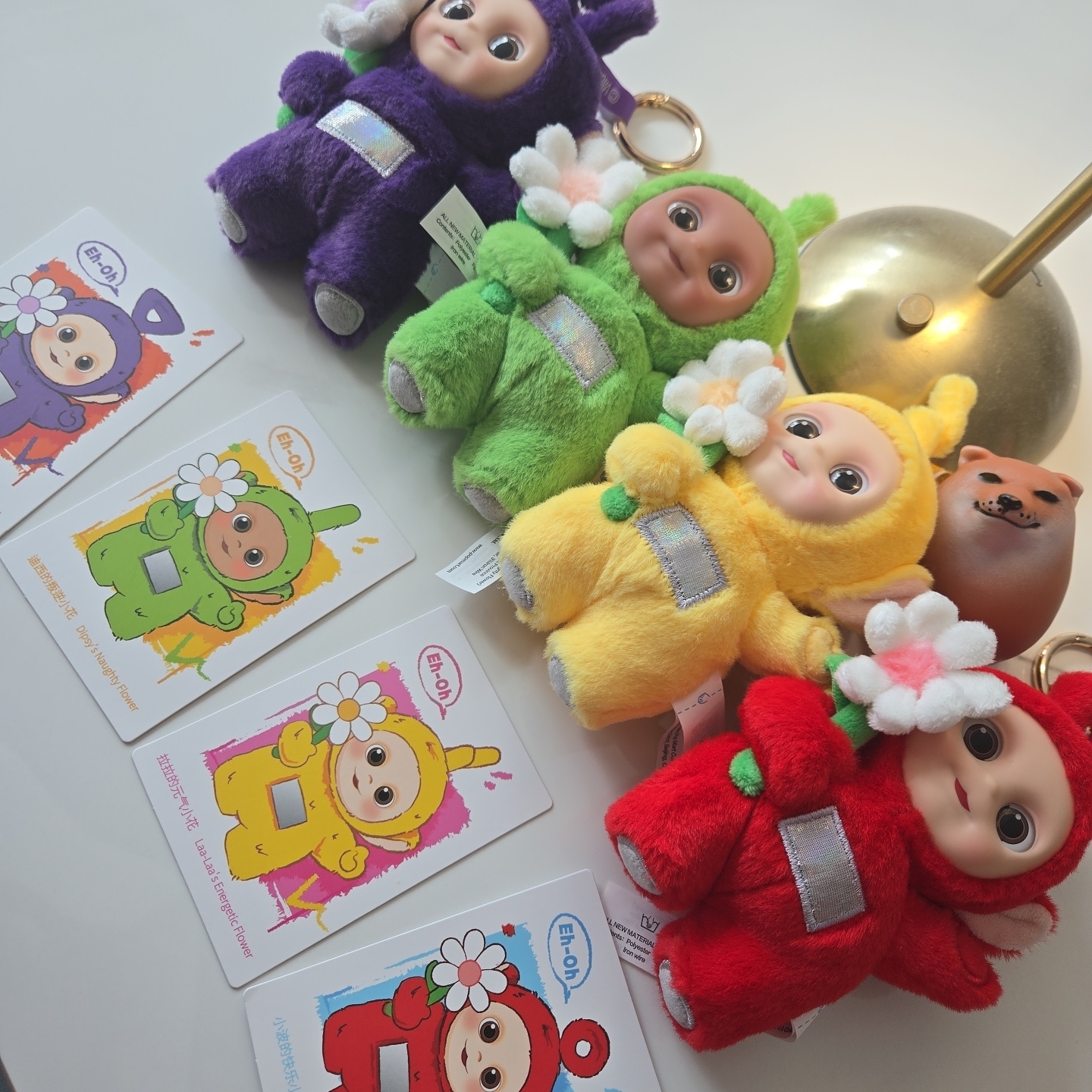 Pop Mart Teletubbies Say Hello Series Figures Sealed Case Po's Happy Flower (Opened Case), Pop Mart Teletubbies Say Hello Series Figures Sealed Case Dipsy's Naughty Flower (Opened Case) 착용 스타일 - 2