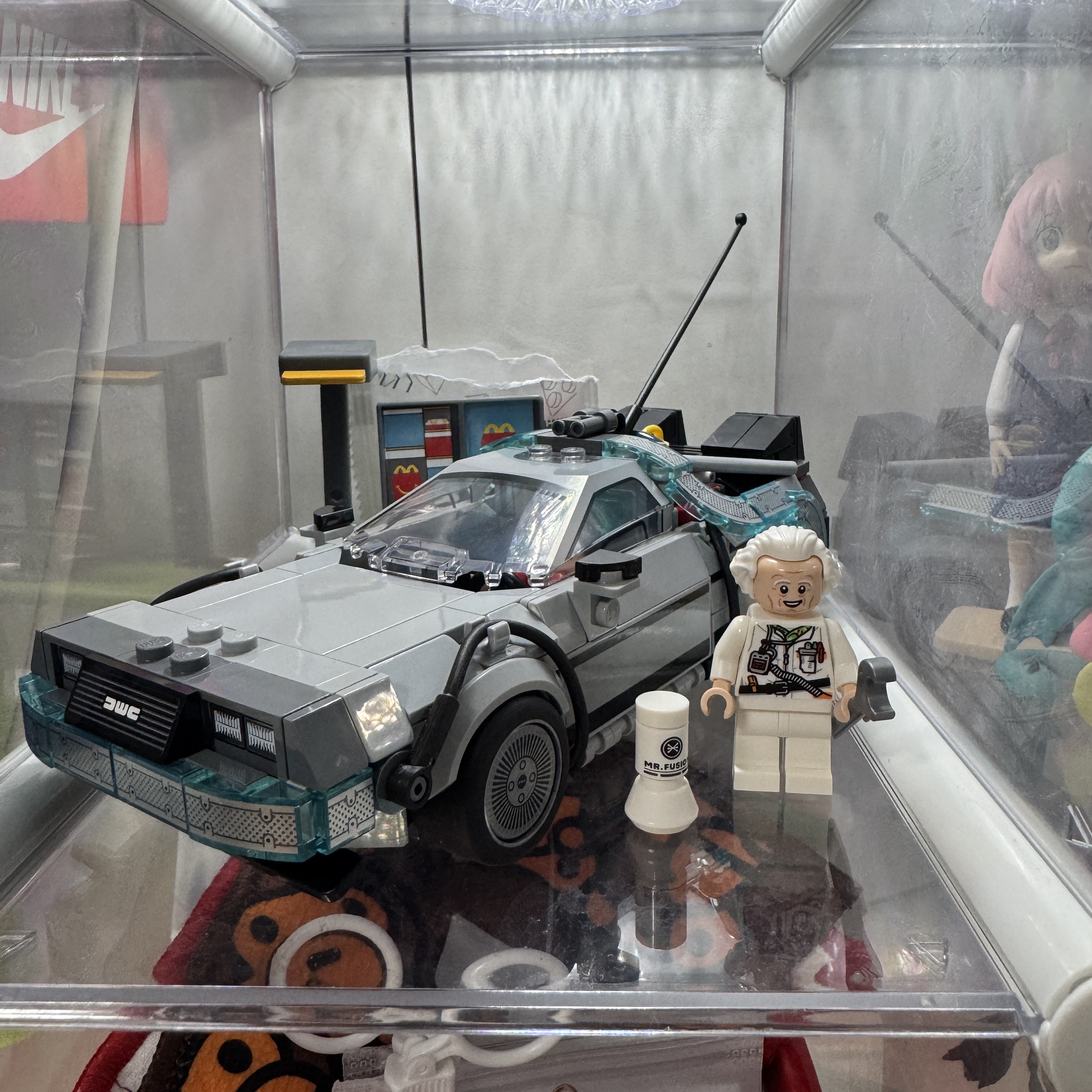Lego Speed Champions Time Machine from Back to the Future 착용 스타일