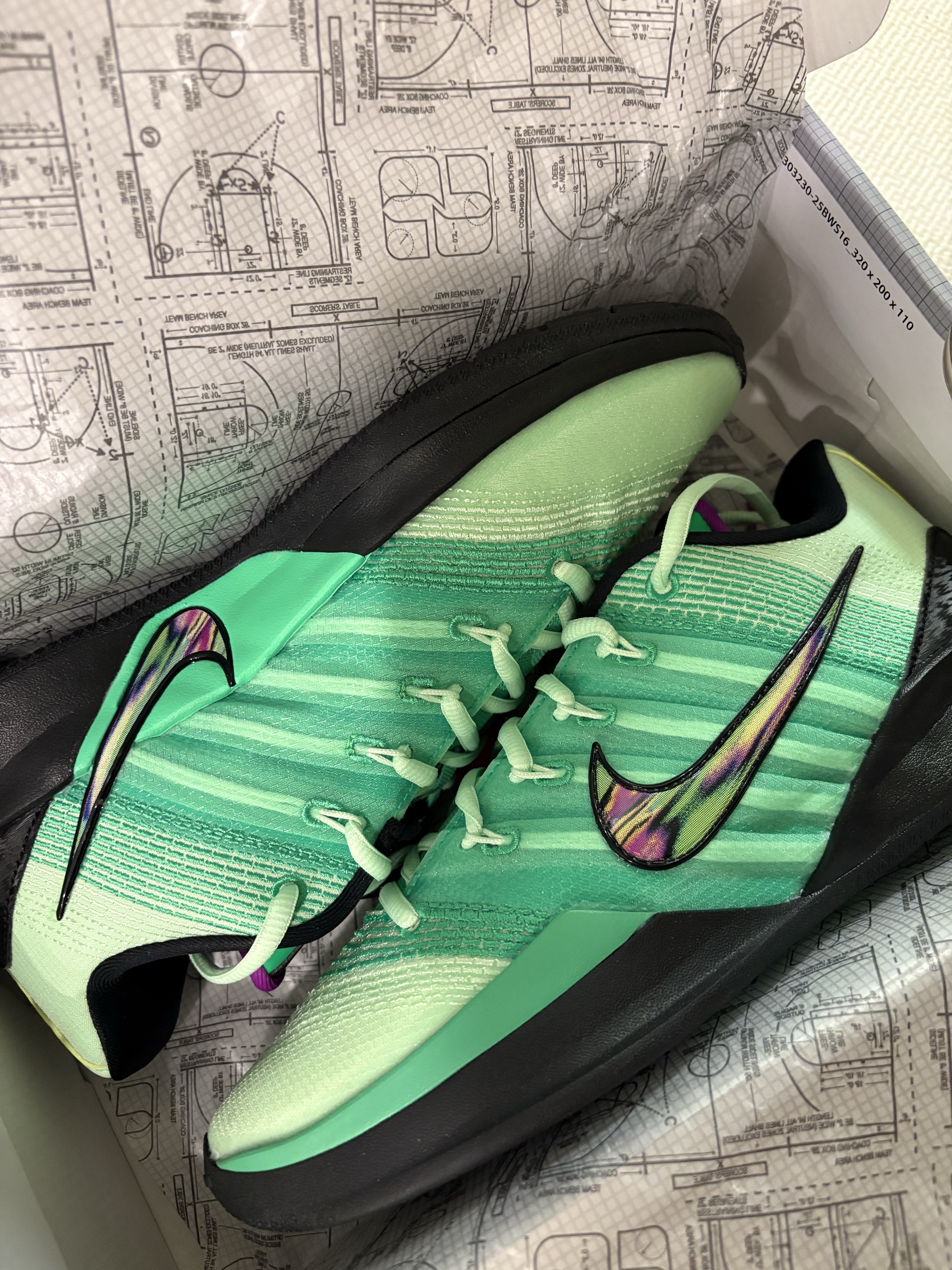 Nike Sabrina 3 EP Gamer Green Shock Vapor Green 착용 스타일 - 3