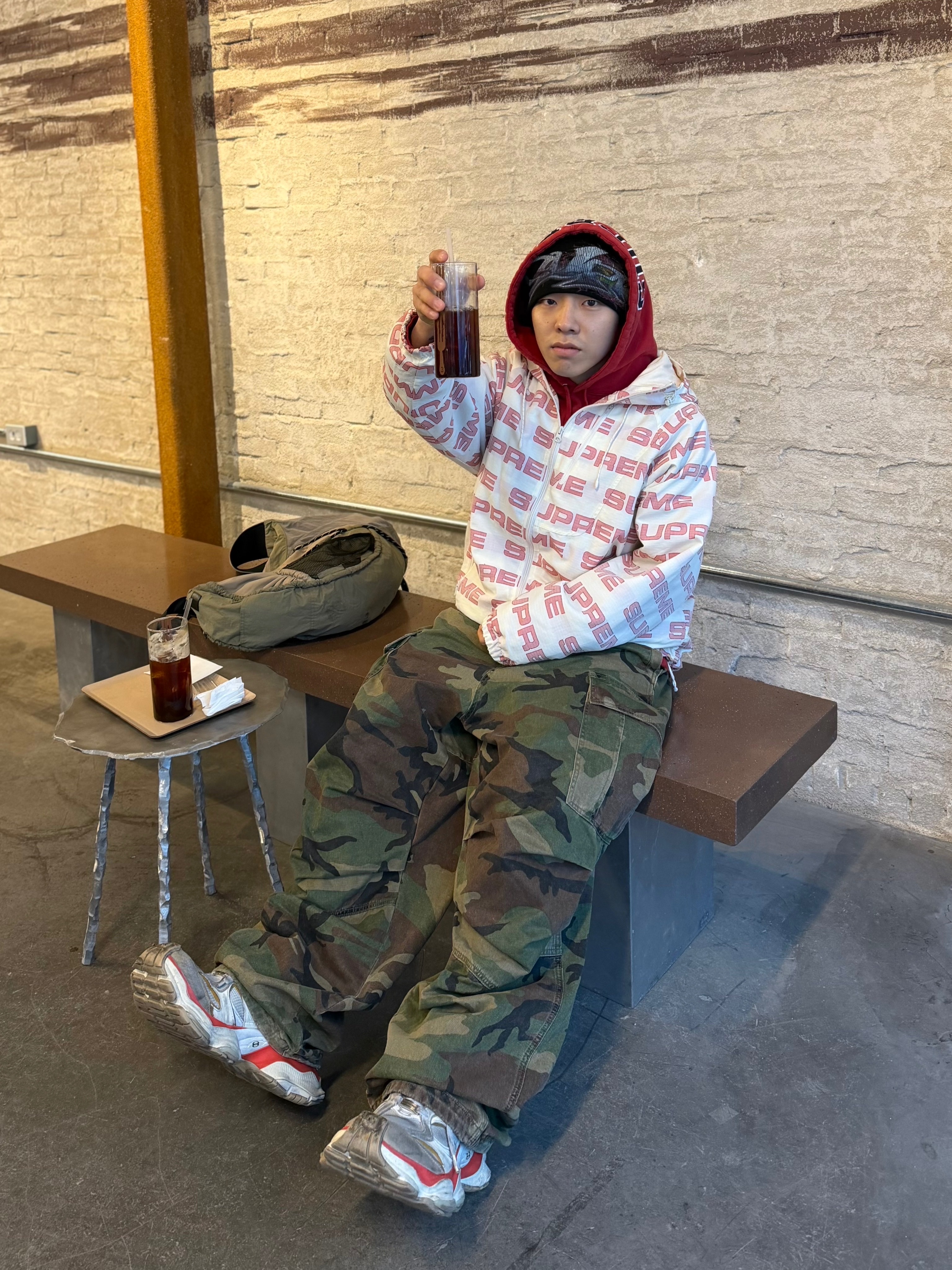 Balenciaga Cargo Sneakers Beige Grey Red, NOD Stone Washed Cargo Pants Camo 착용 스타일 - 3