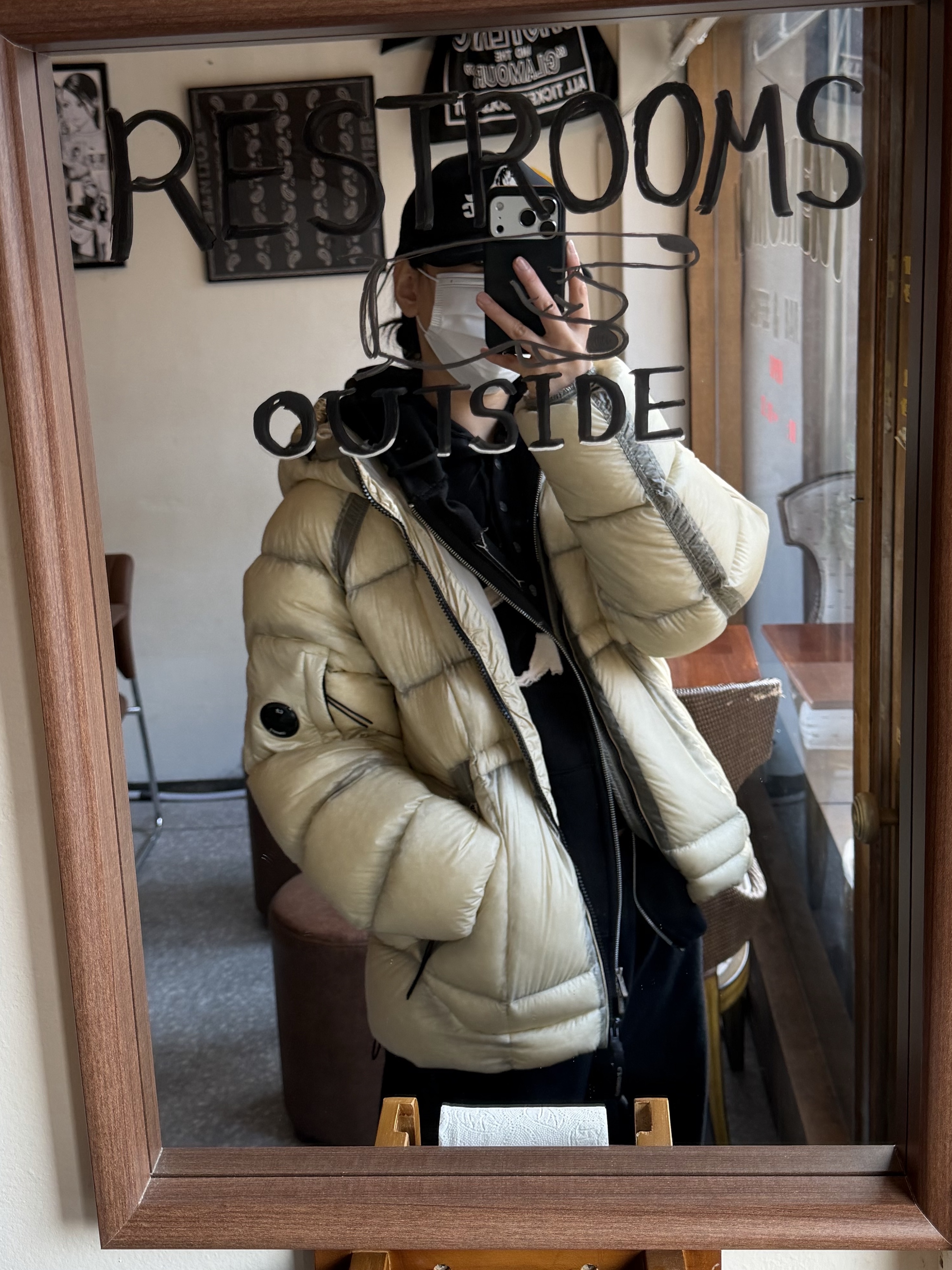C.P. Company D.D. Shell Hooded Down Jacket Pistachio Shell Beige - 25FW, C.P. Company D.D. Shell Hooded Down Jacket Gauze White - 25FW 착용 스타일 - 1
