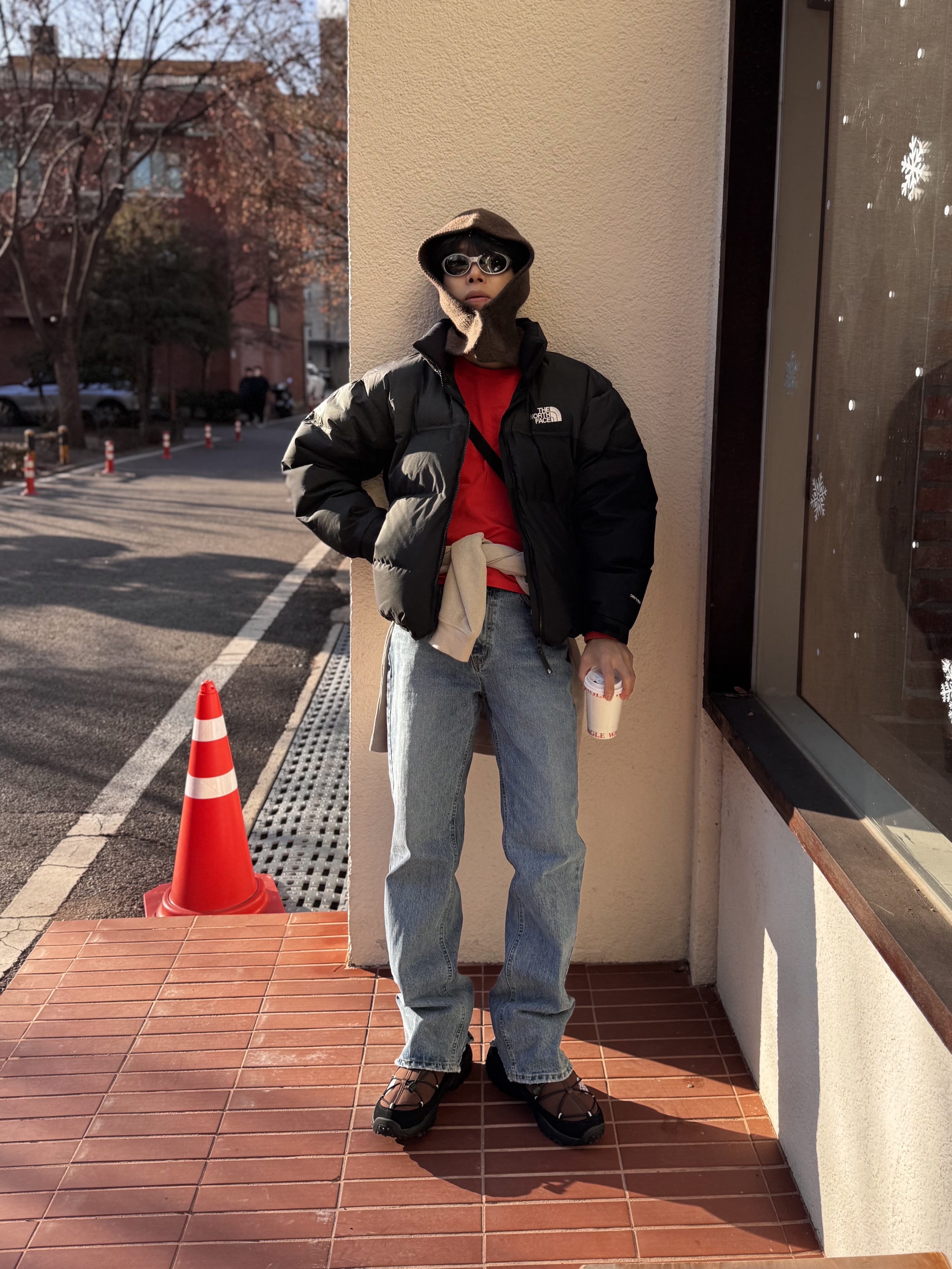The North Face Remaster Down Jacket Black - 25FW, Oakley Eye Jacket Redux Silver Frame Prizm Black Polarized Lenses High Bridge Fit 착용 스타일 - 1