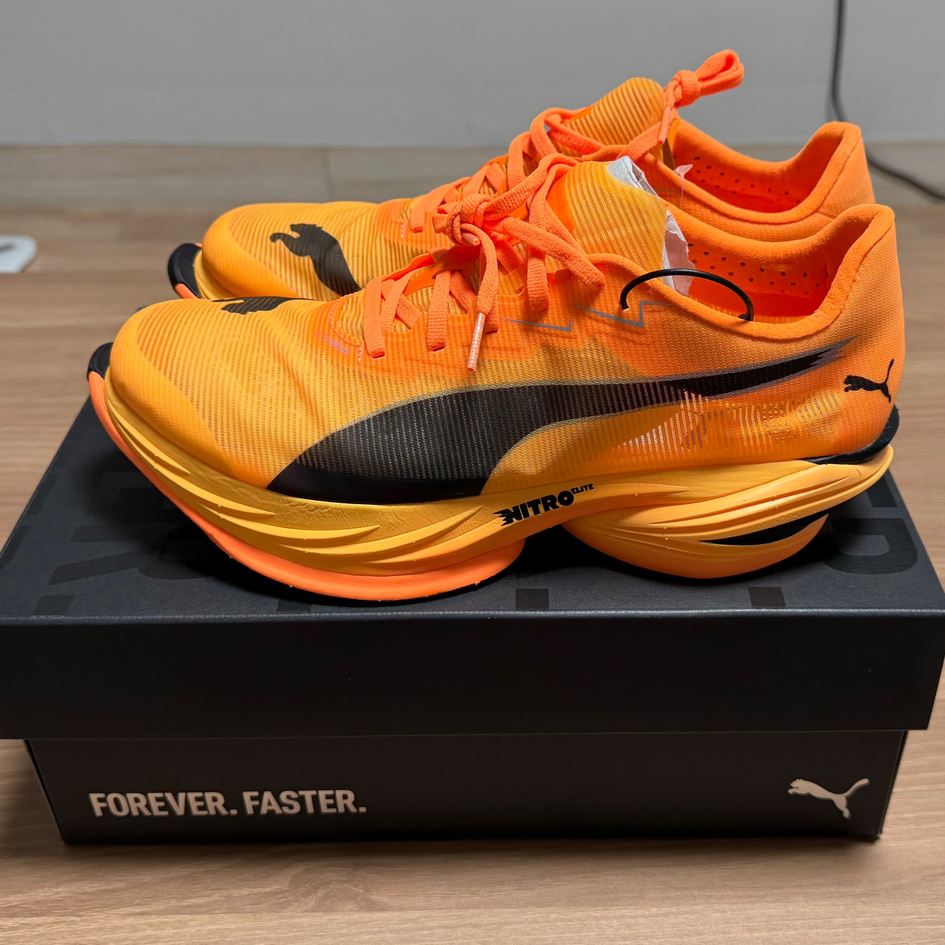 Puma Fast-R Nitro Elite 3 Heat Fire Sun Stream 착용 스타일 - 1