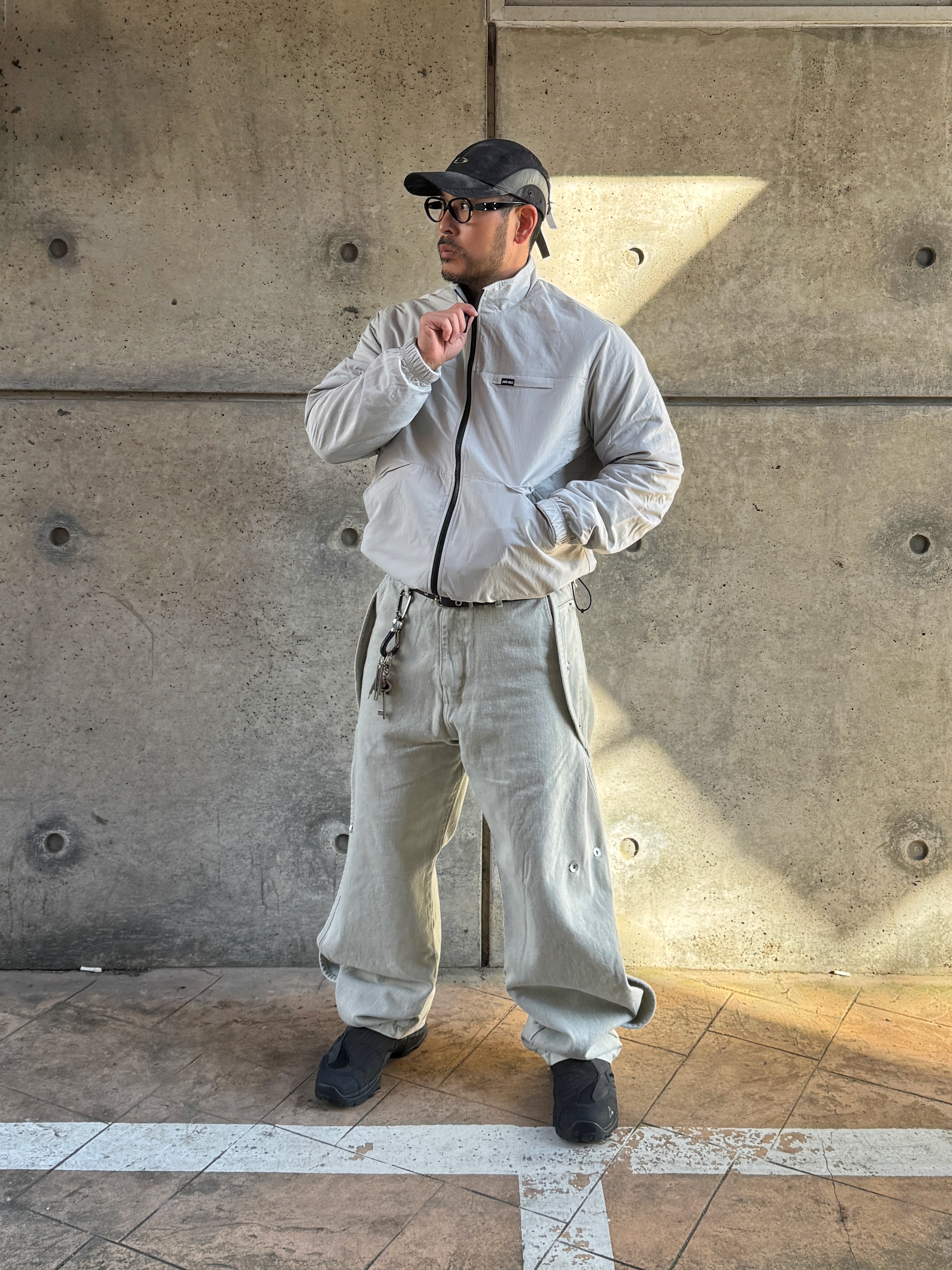 Sansan Gear Cotton Wave Pants Grey, Gentle Monster x Maison Margiela MM211 Black Clear 착용 스타일 - 4