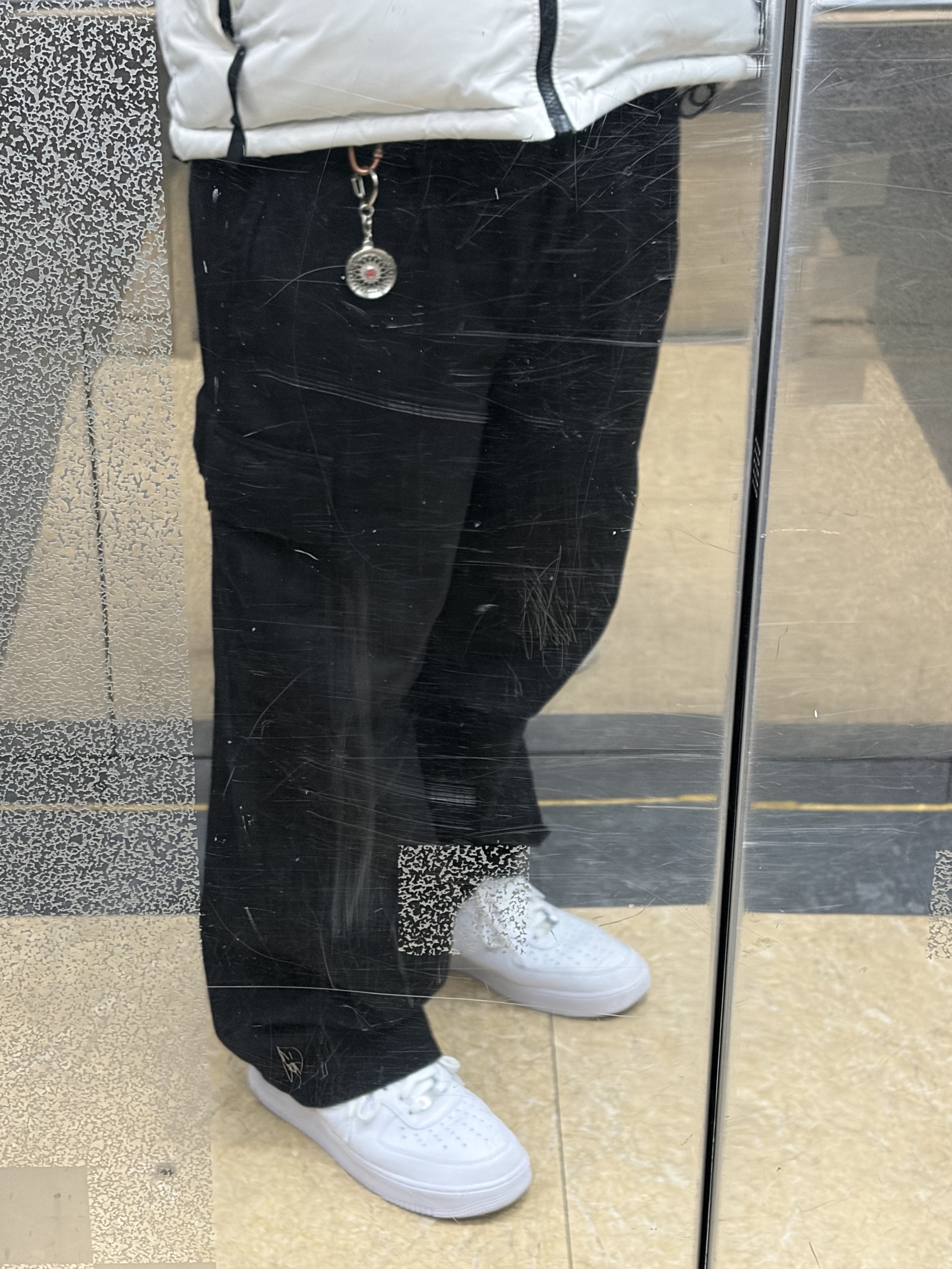 The North Face 1996 Retro Nuptse Jacket TNF White, Supreme x BBS RS Rim Keychain Chrome - 25FW 착용 스타일