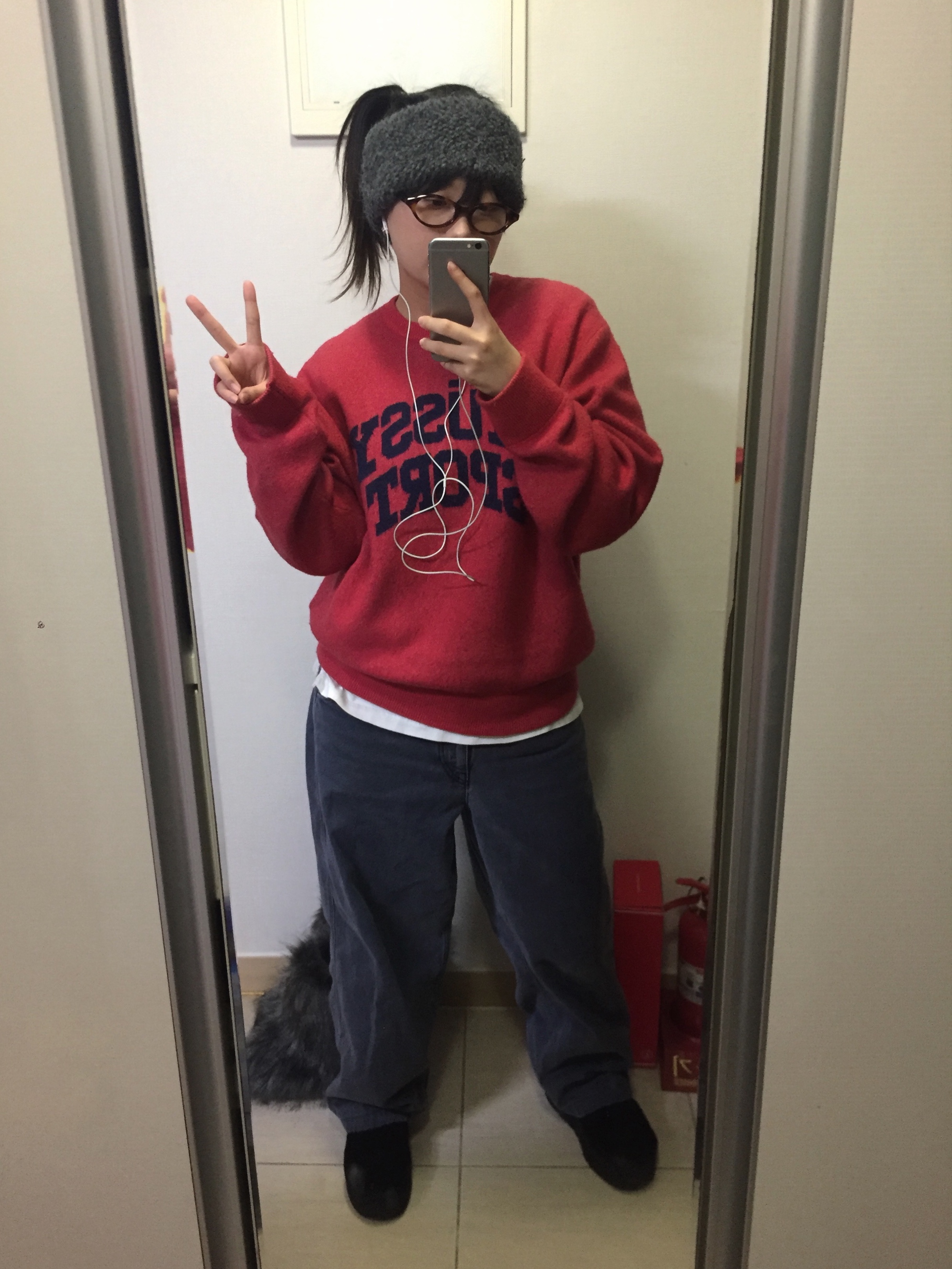 Stussy Sport Sweater Red, Gentle Monster x Maison Margiela MM111 Tortoiseshell Clear 착용 스타일 - 2