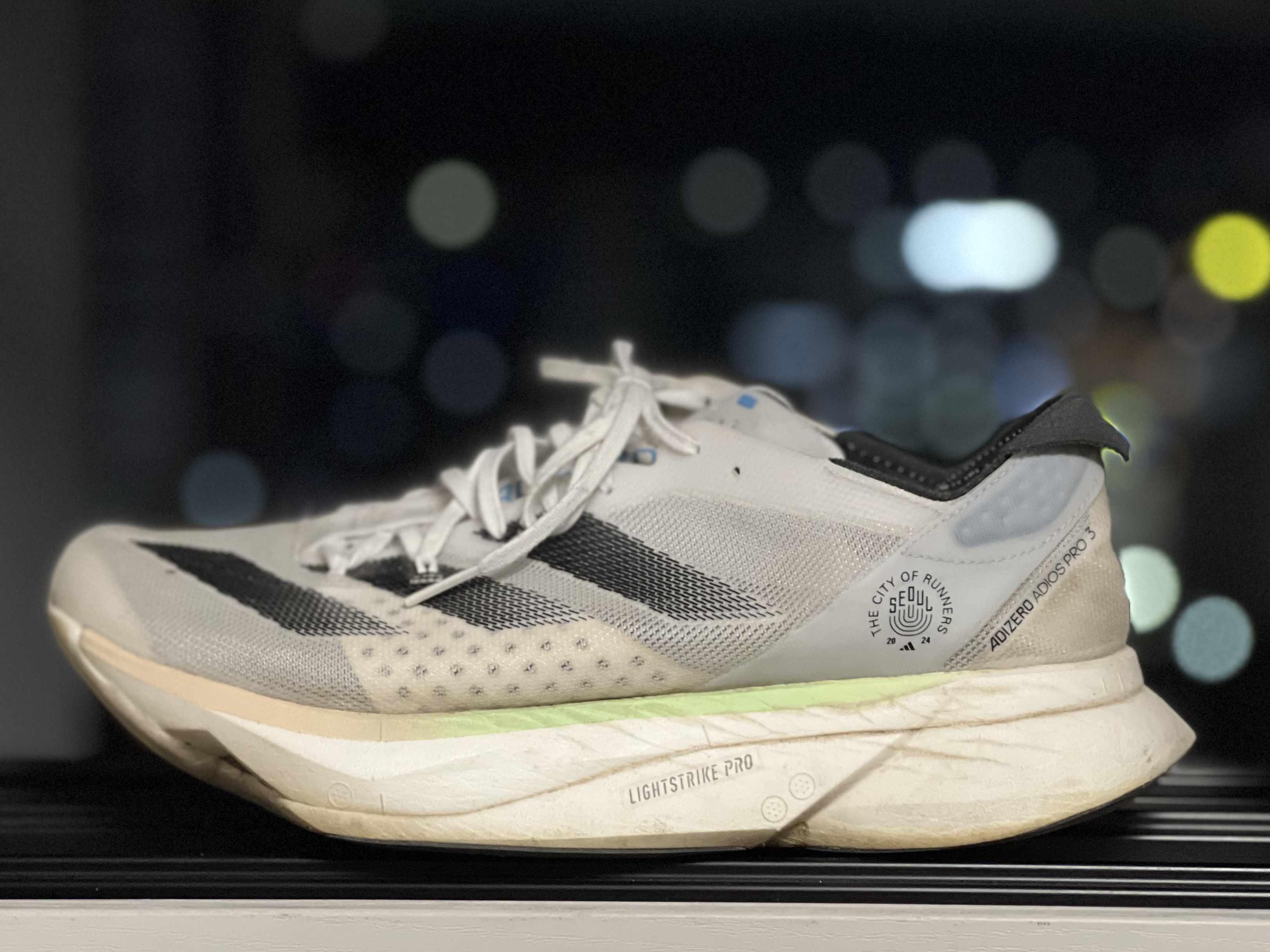 Asics Metaspeed Sky Tokyo Flash Red Black, Nike Air Zoom Alphafly Next% 3 Football Grey Ghost 착용 스타일 - 3