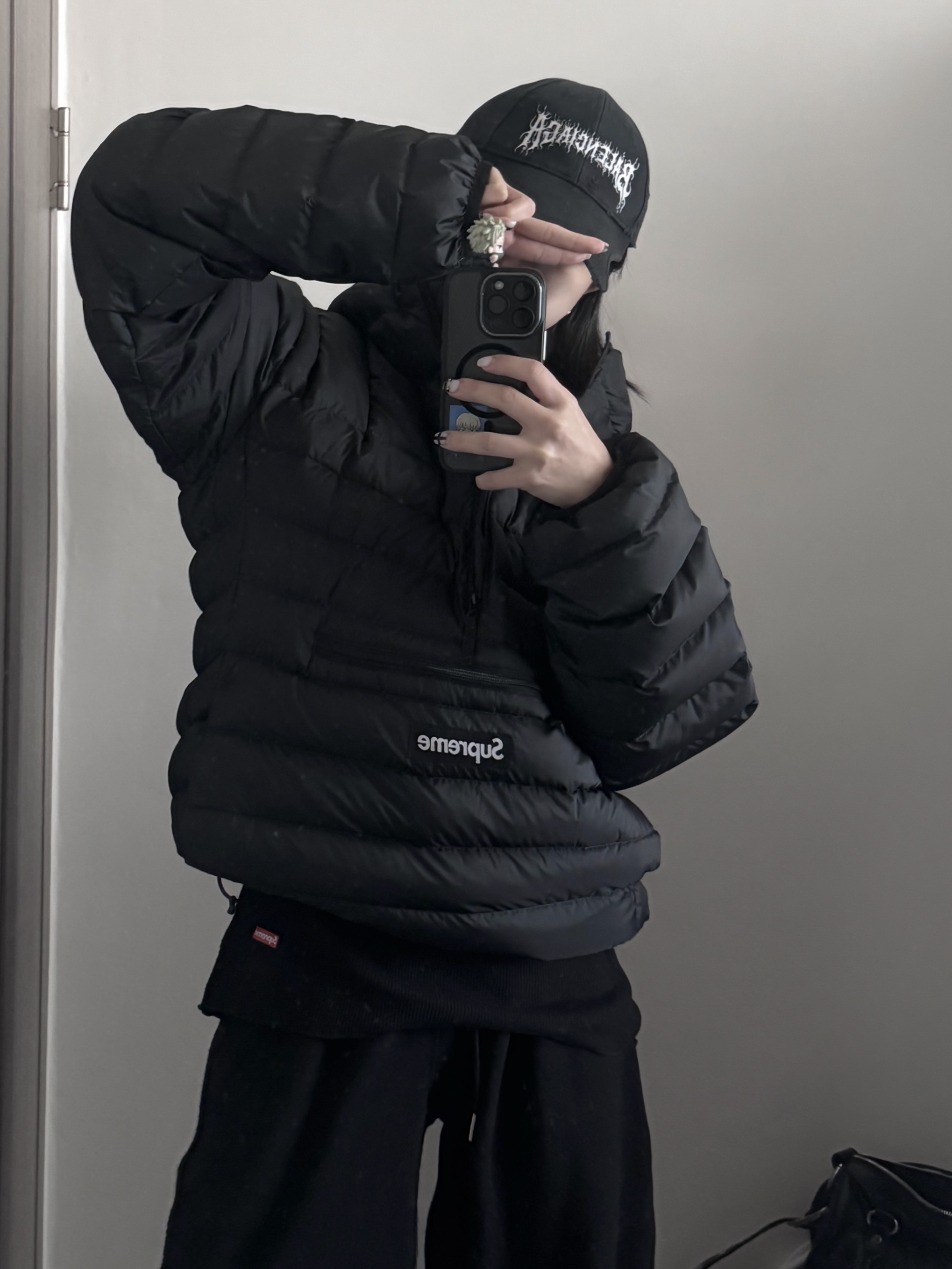 Supreme Micro Down Half Zip Hooded Pullover Black - 25FW, Supreme Hanes Bones Thermal Crew Black (1 Pack) 착용 스타일