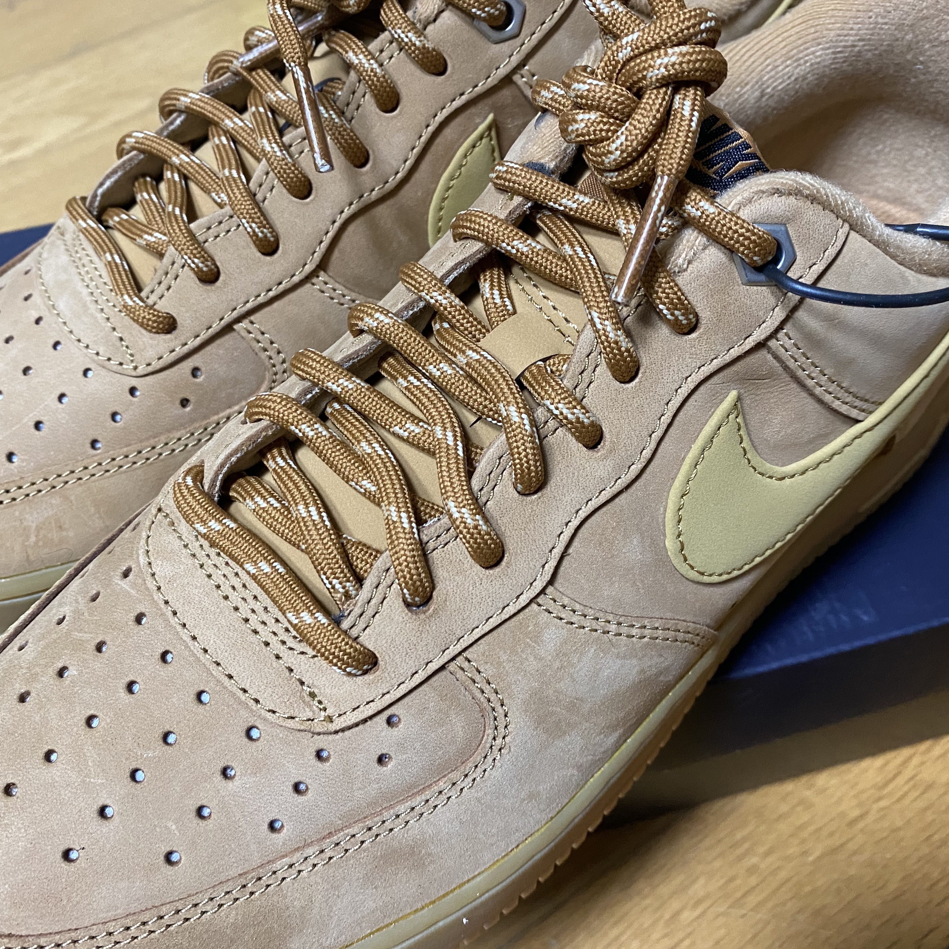 Nike Air Force 1 '07 WB Flax 착용 스타일 - 1