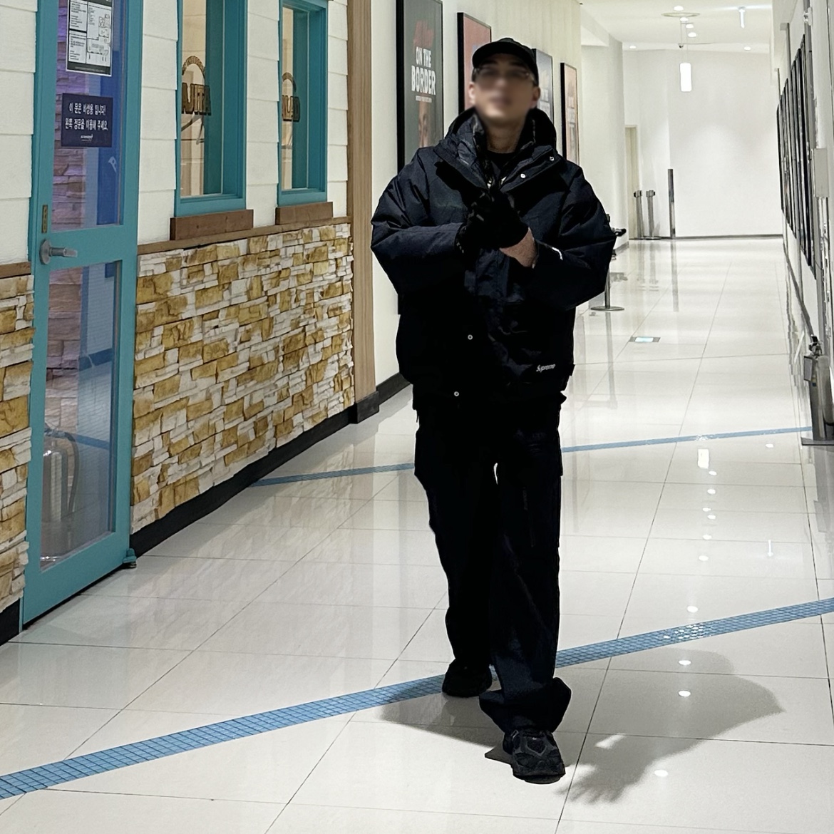 Supreme 2-In-1 Gore-Tex Parka + Reversible 700-Fill Down Liner Jacket Black - 25FW 착용 스타일