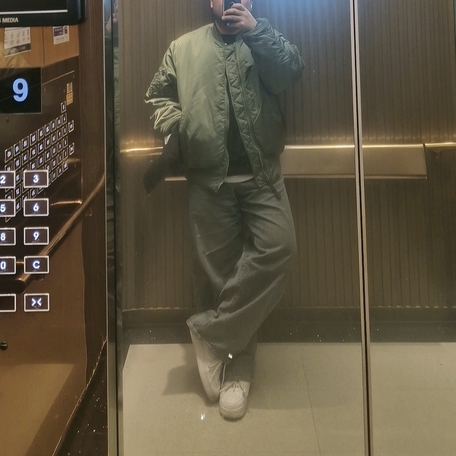 Nike Air Force 1 '07 Low White 착용 스타일