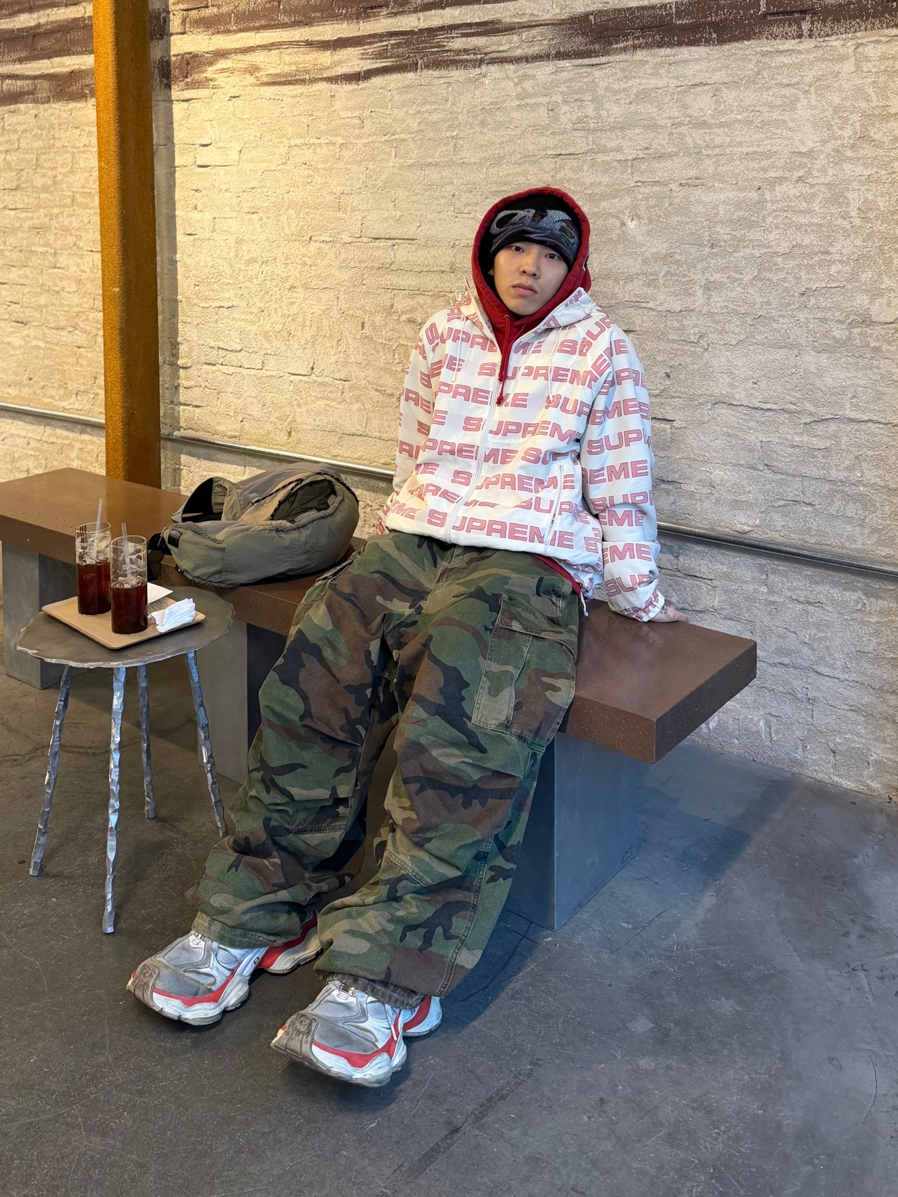 Balenciaga Cargo Sneakers Beige Grey Red, NOD Stone Washed Cargo Pants Camo 착용 스타일 - 1