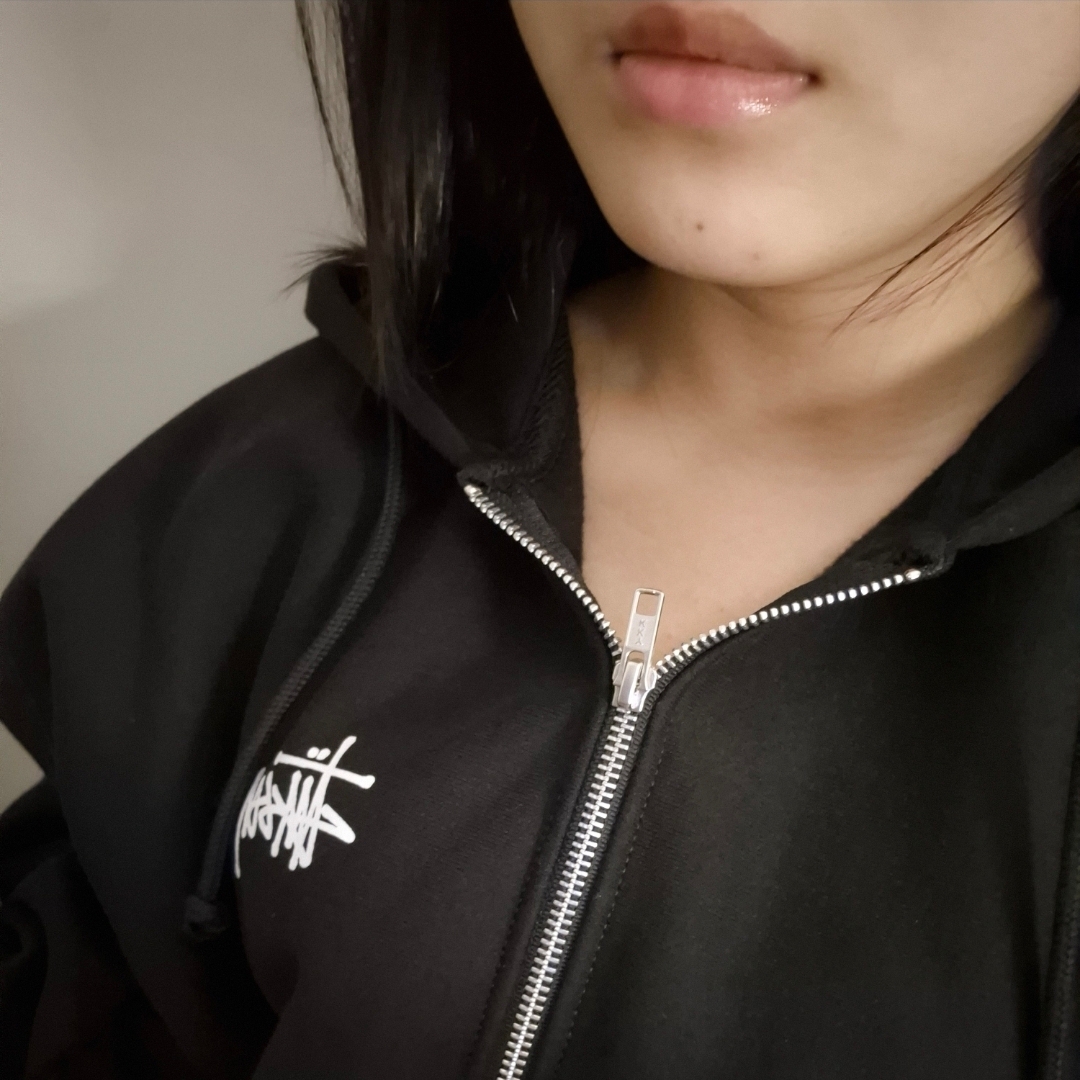Stussy Basic Zip Hoodie Black 착용 스타일 - 1