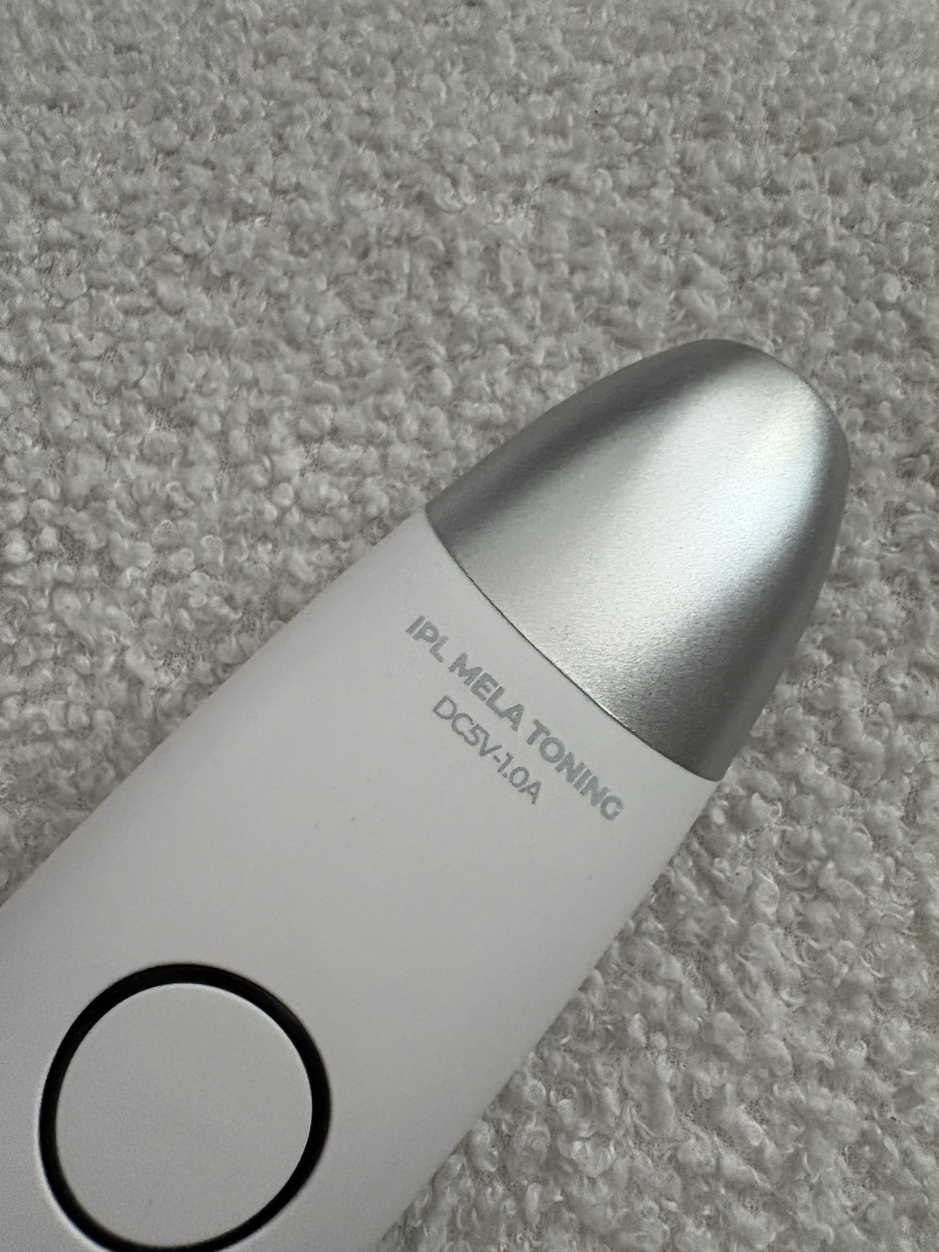 LA PITTA Melaclean IPL Pigmentation & Skin Tone Correction Medical Device 착용 스타일 - 3
