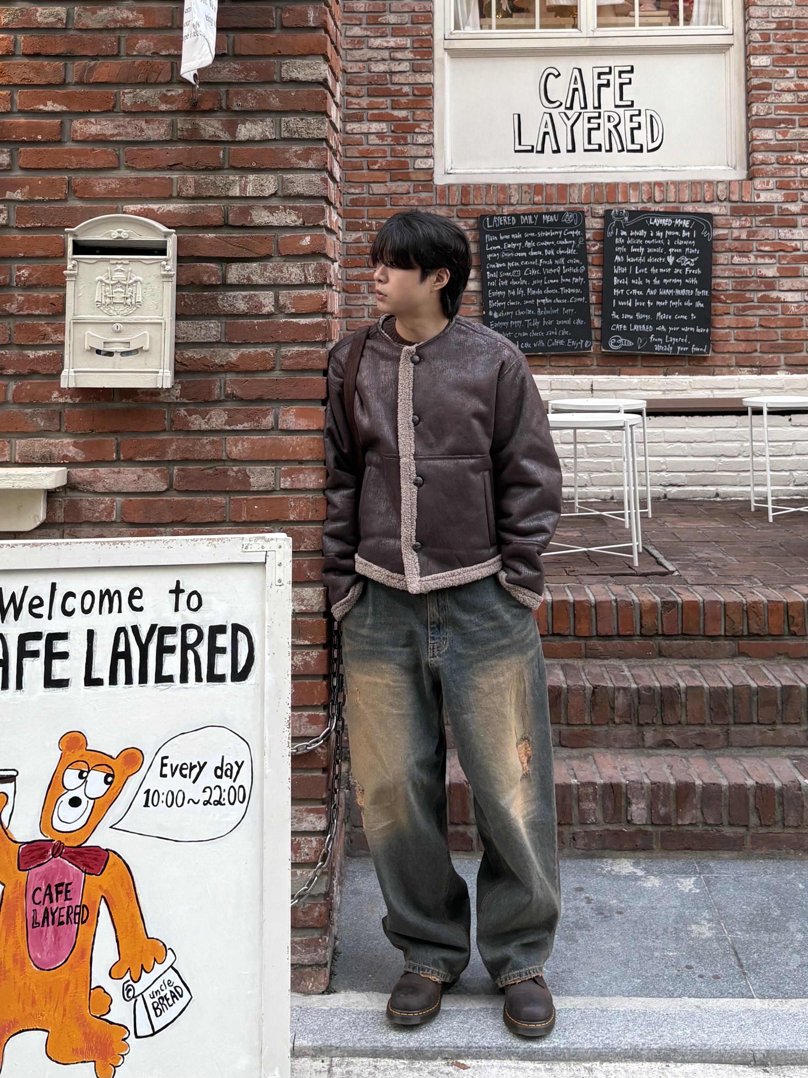 Dr. Martens 1461 Crazy Horse Dark Brown 착용 스타일 - 6
