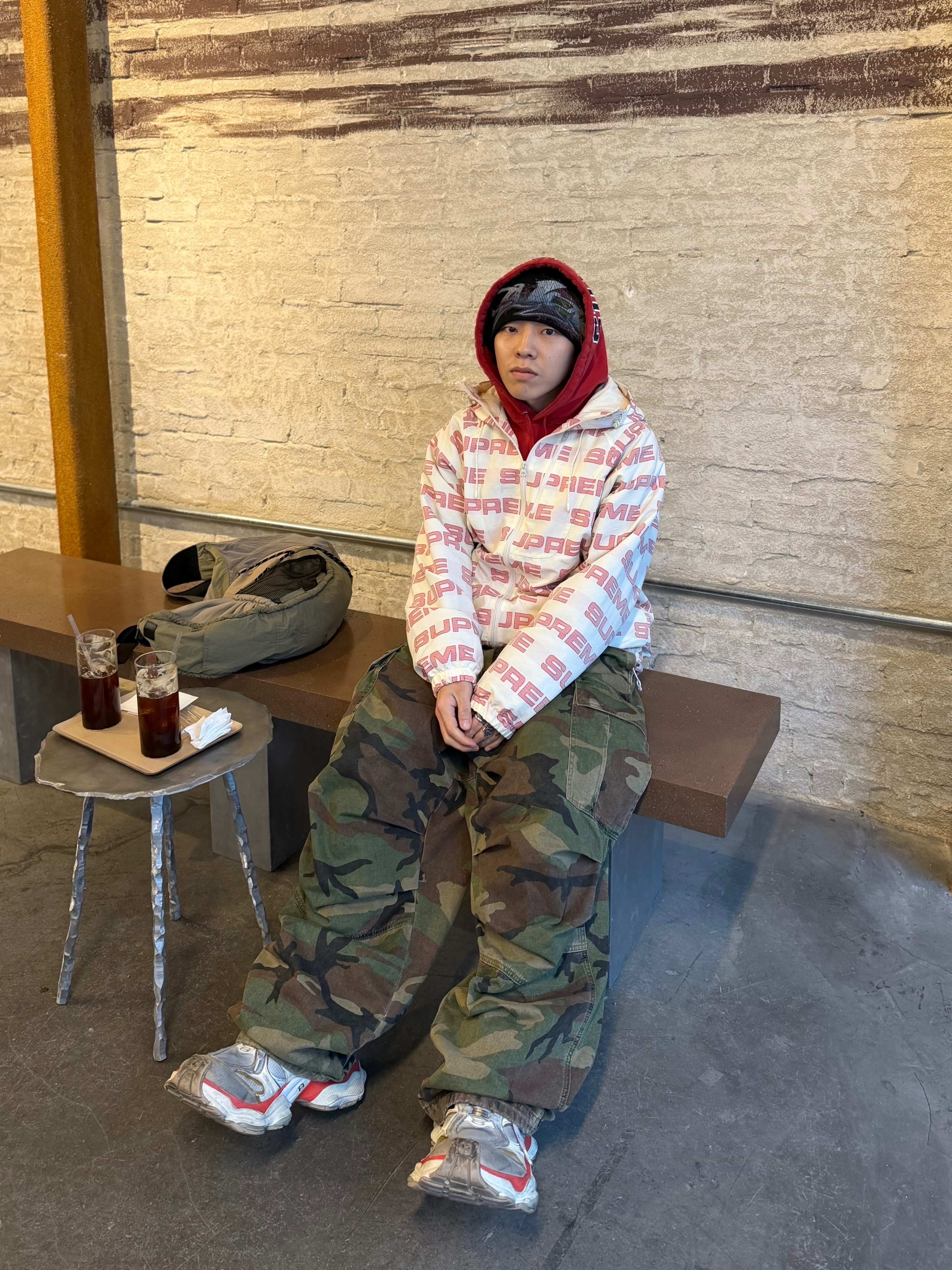 Balenciaga Cargo Sneakers Beige Grey Red, NOD Stone Washed Cargo Pants Camo 착용 스타일 - 4