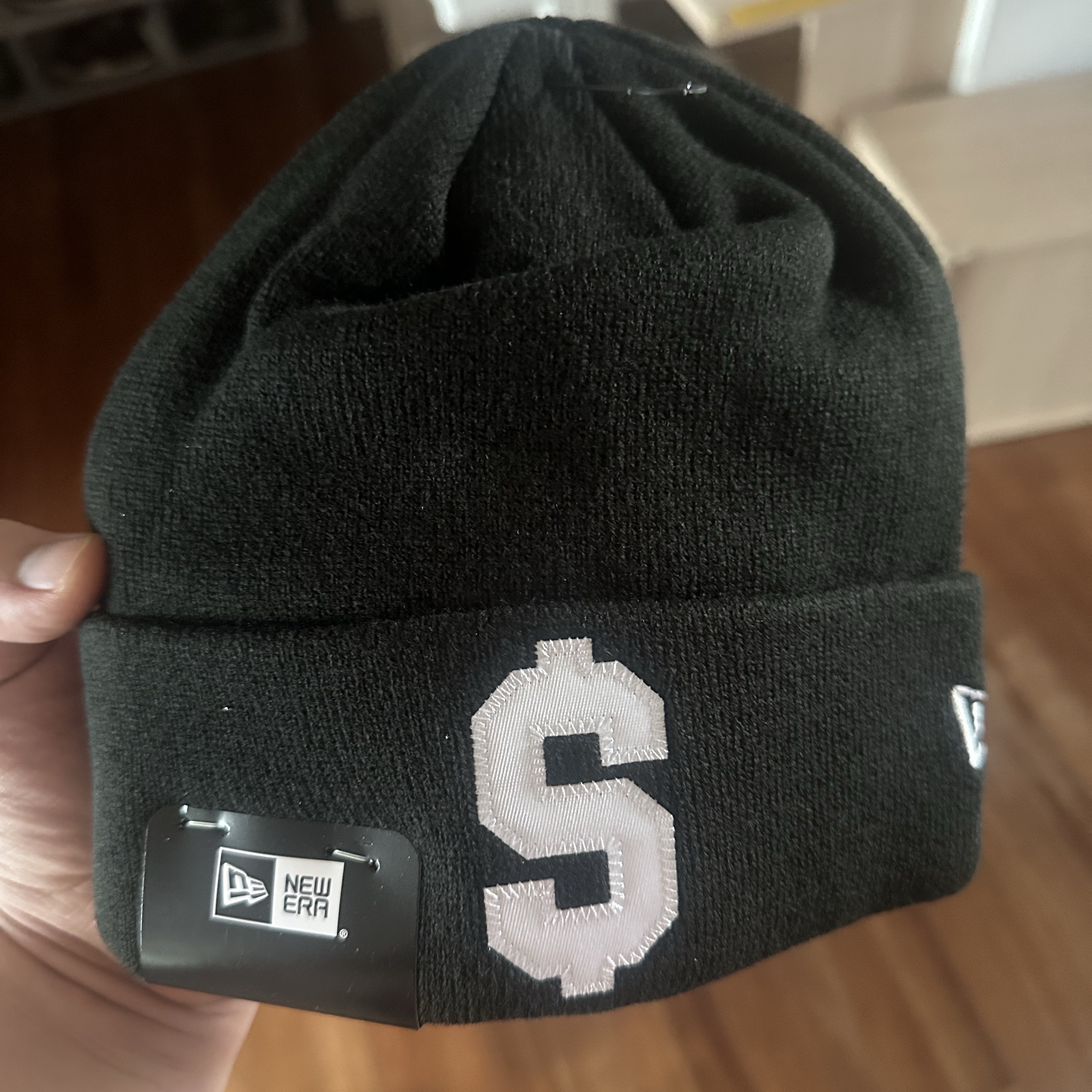 Supreme New Era $ Beanie Black - 24SS 착용 스타일