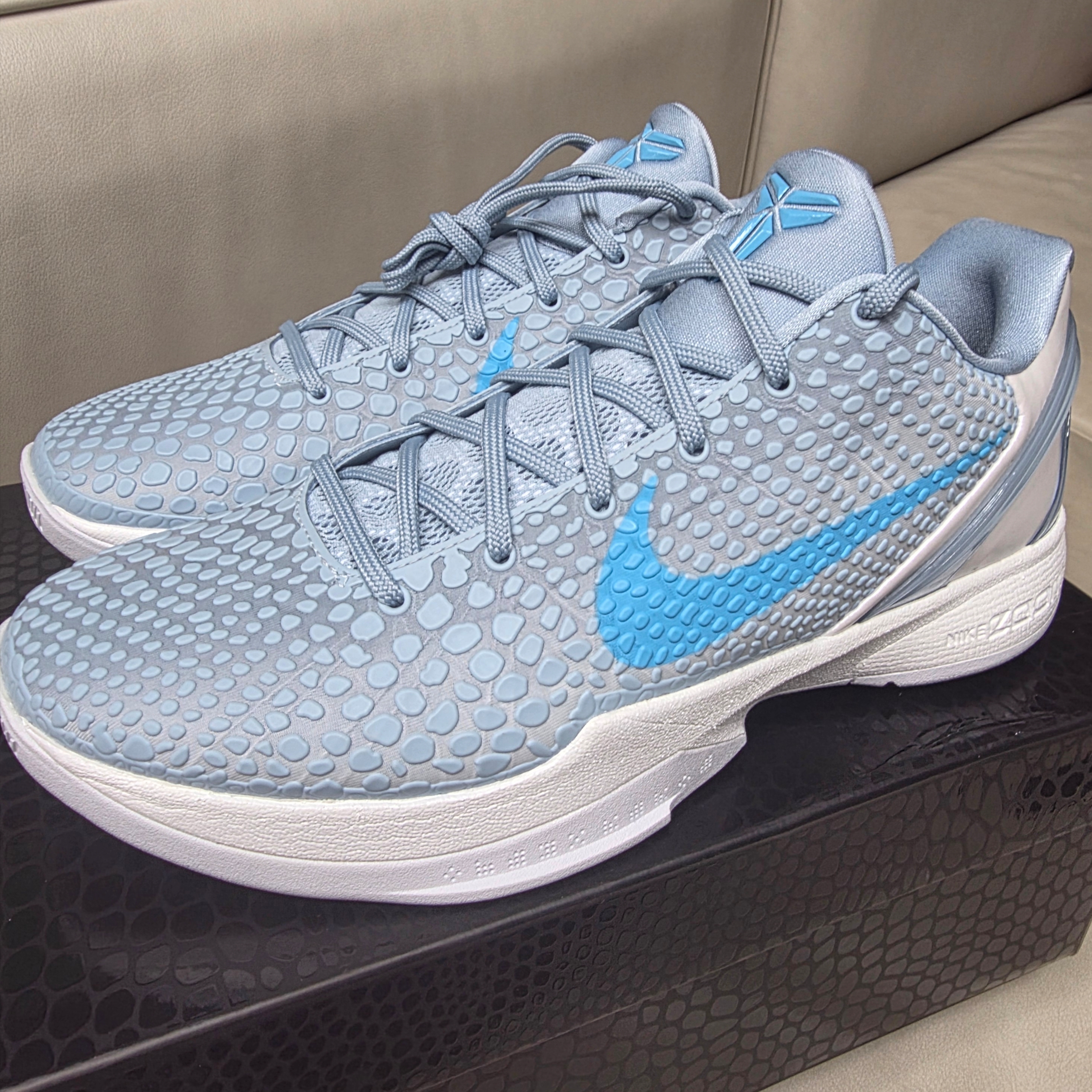 Nike Kobe 6 Protro Light Armory Blue White 착용 스타일