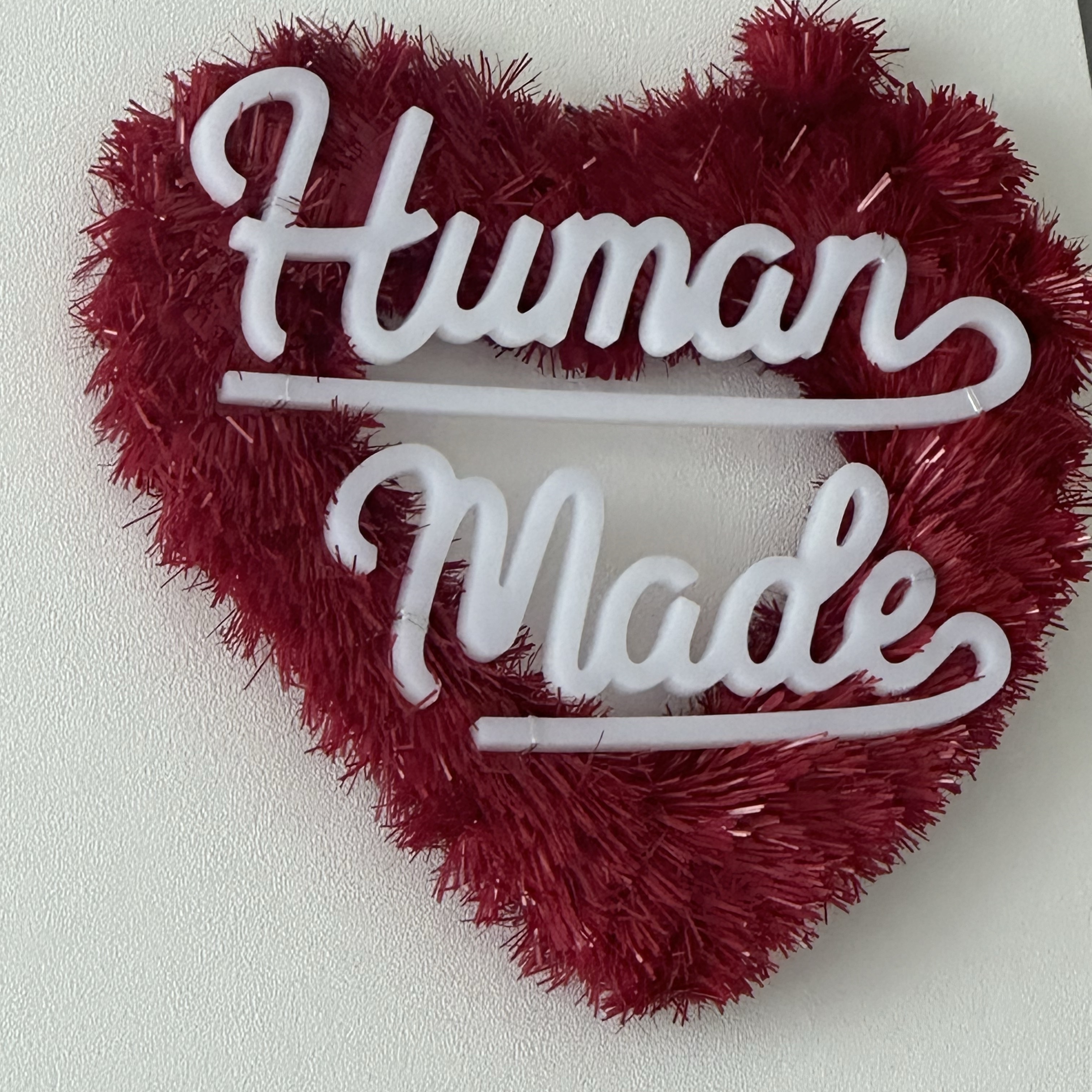 Human Made Happy Holidays Wreath Large Red 착용 스타일