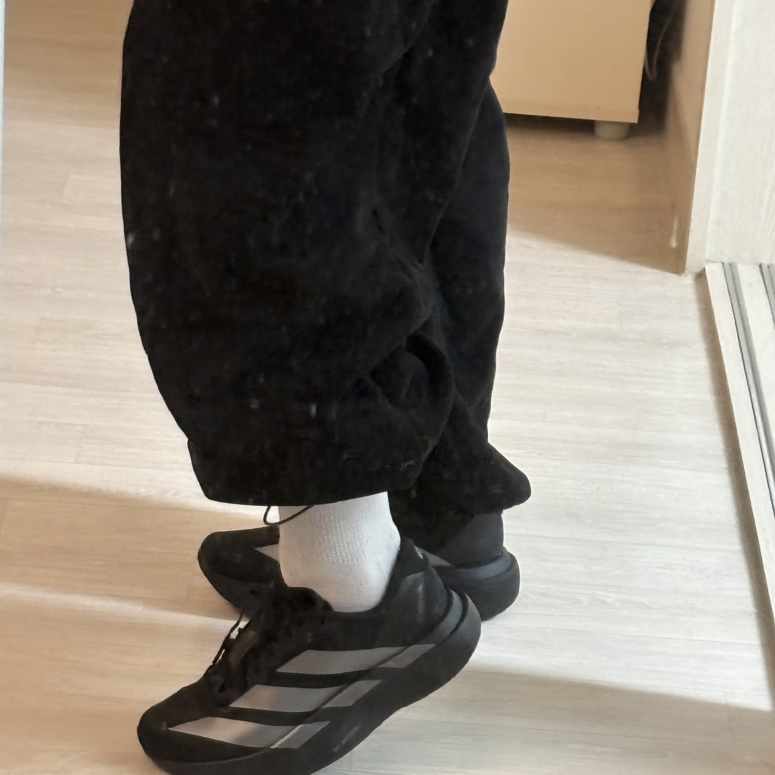 (W) Adidas Adizero EVO SL Core Black Iron Metallic 착용 스타일 - 1