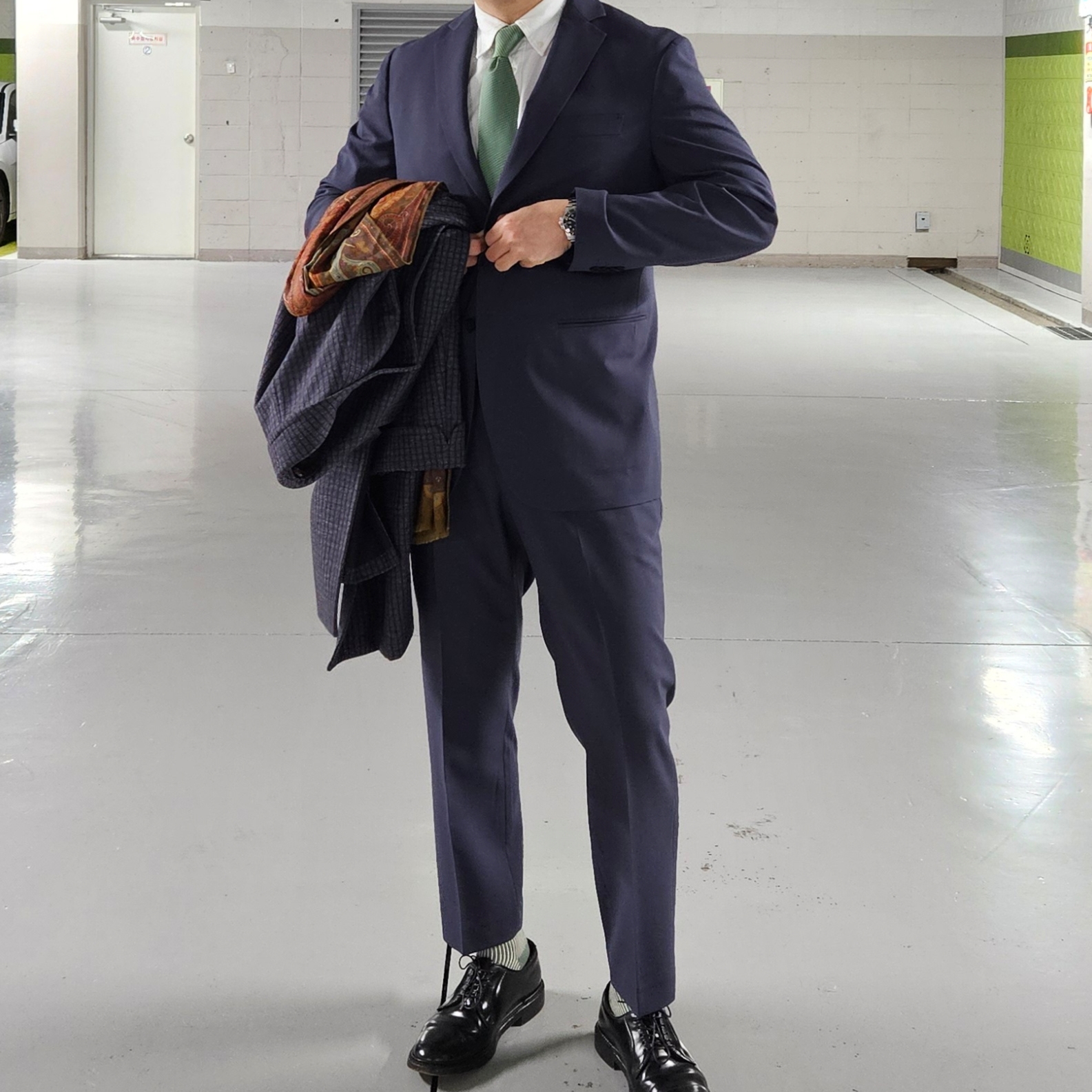 Alden 9901 Cordovan Plain Toe Blucher Oxford Black - D, Rolex Submariner 41mm 124060 Black Oyster 착용 스타일 - 2