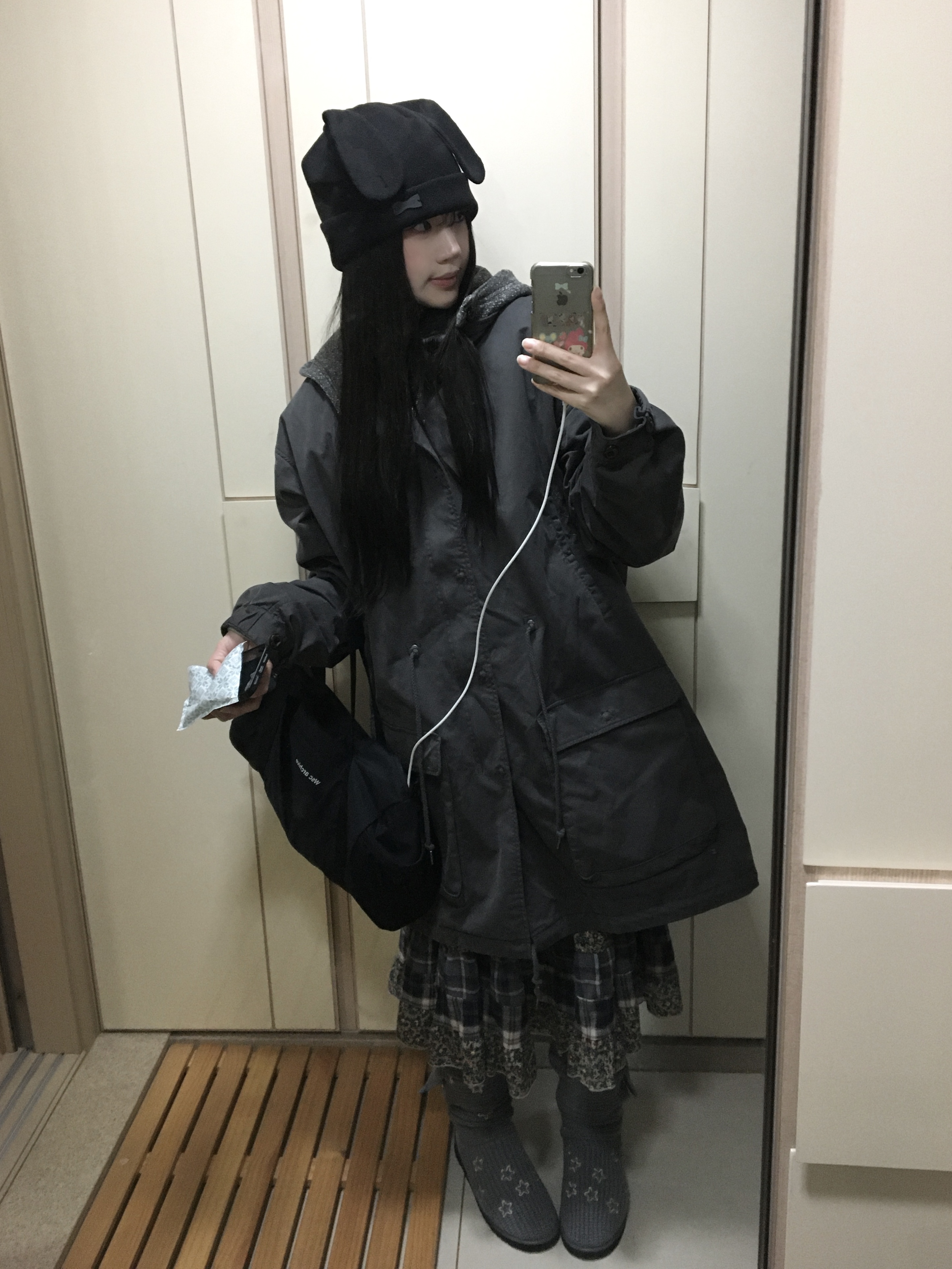 COYSEIO Washed Military Jacket Mud Charcoal 착용 스타일