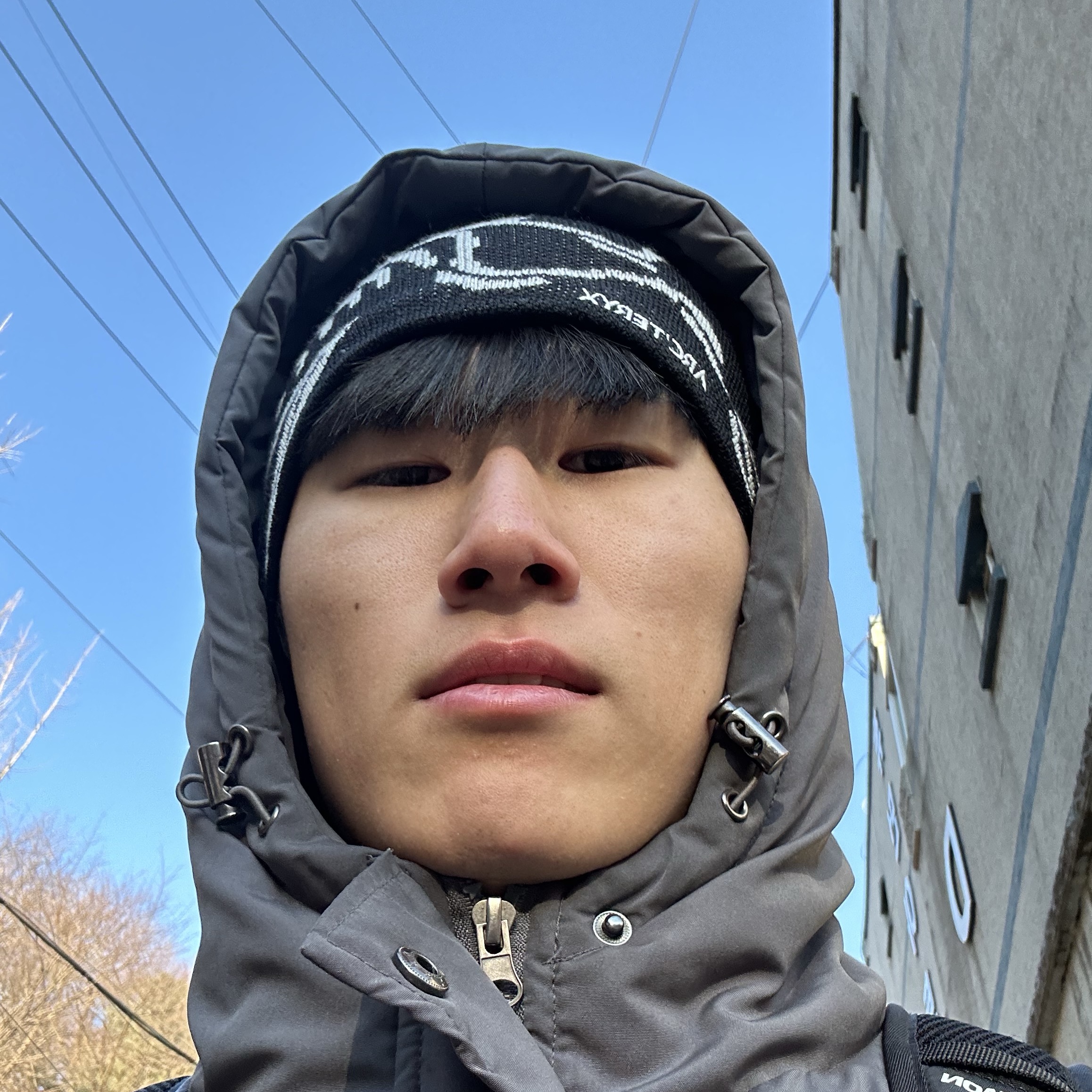 Arc'teryx Bird Head Toque Orca 착용 스타일