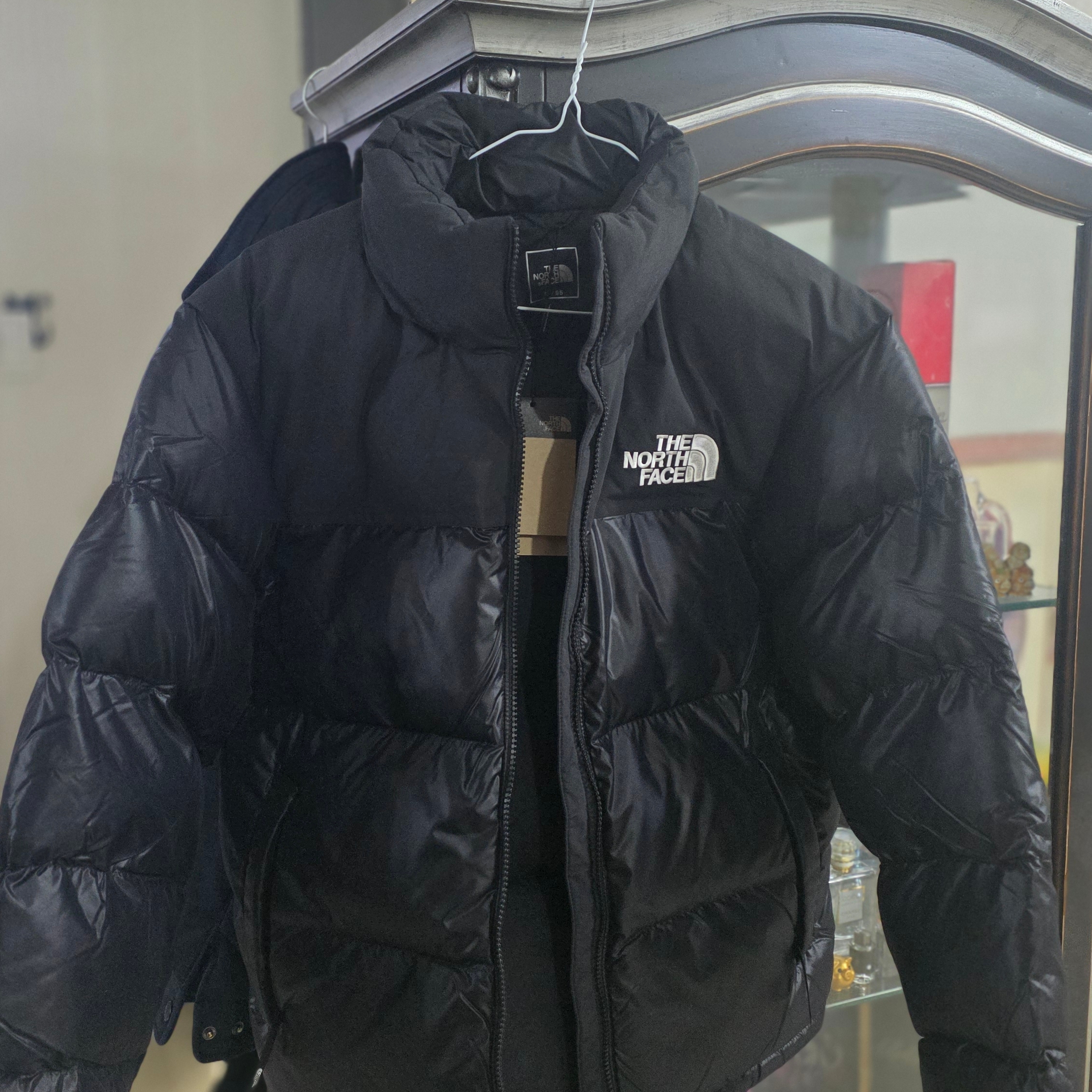 The North Face On Ball Jacket Black 착용 스타일