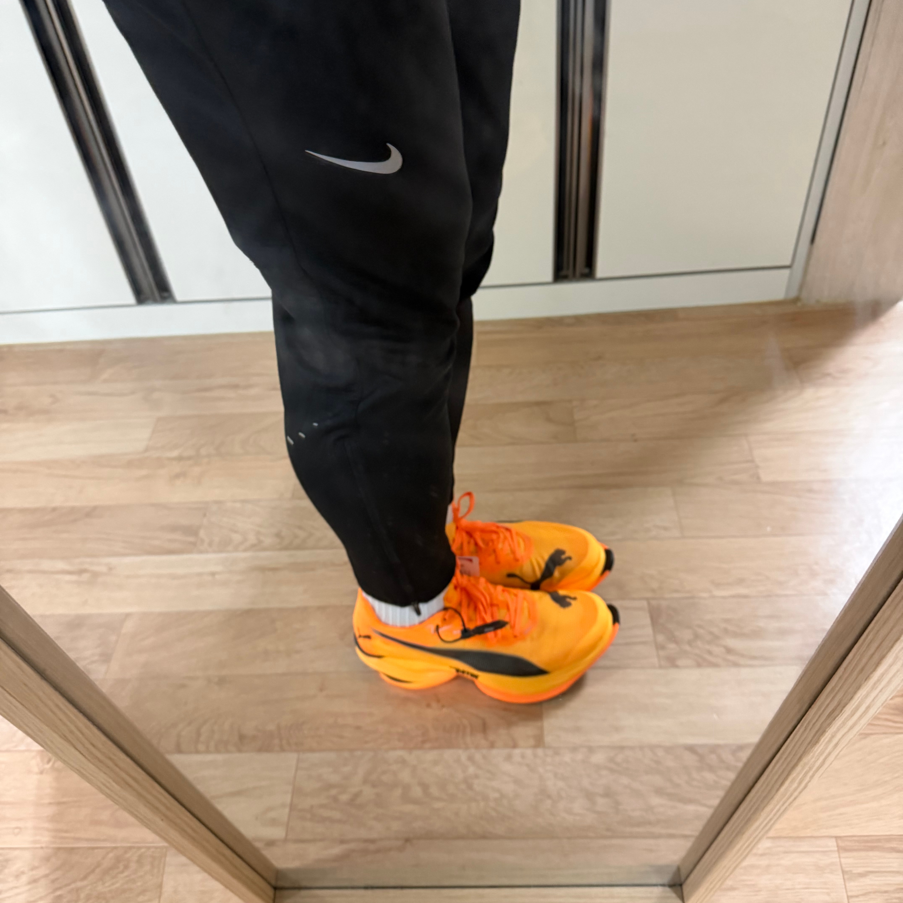 Puma Fast-R Nitro Elite 3 Heat Fire Sun Stream 착용 스타일 - 6