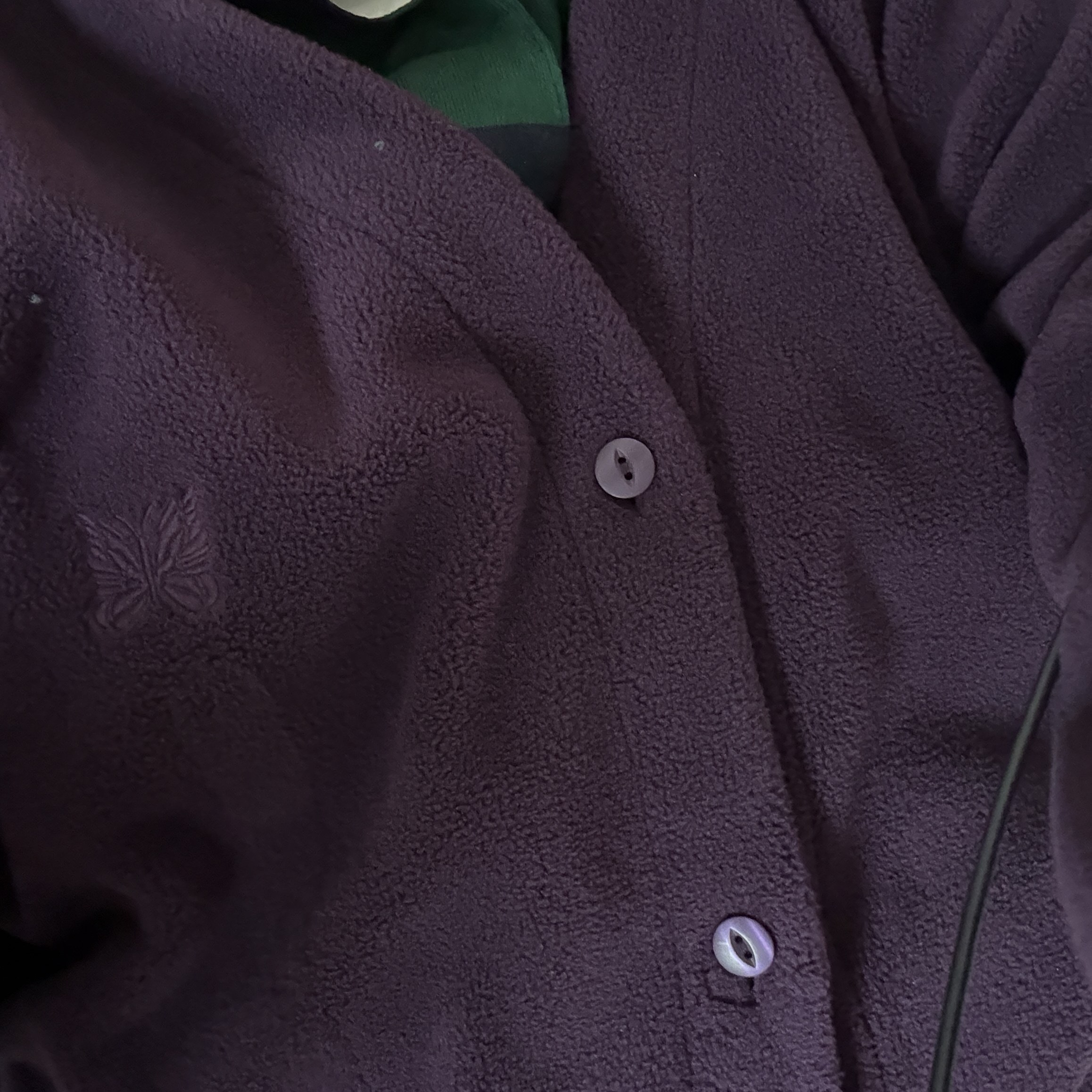 Uniqlo x Needles Fleece Oversized Cardigan Purple - KR 착용 스타일