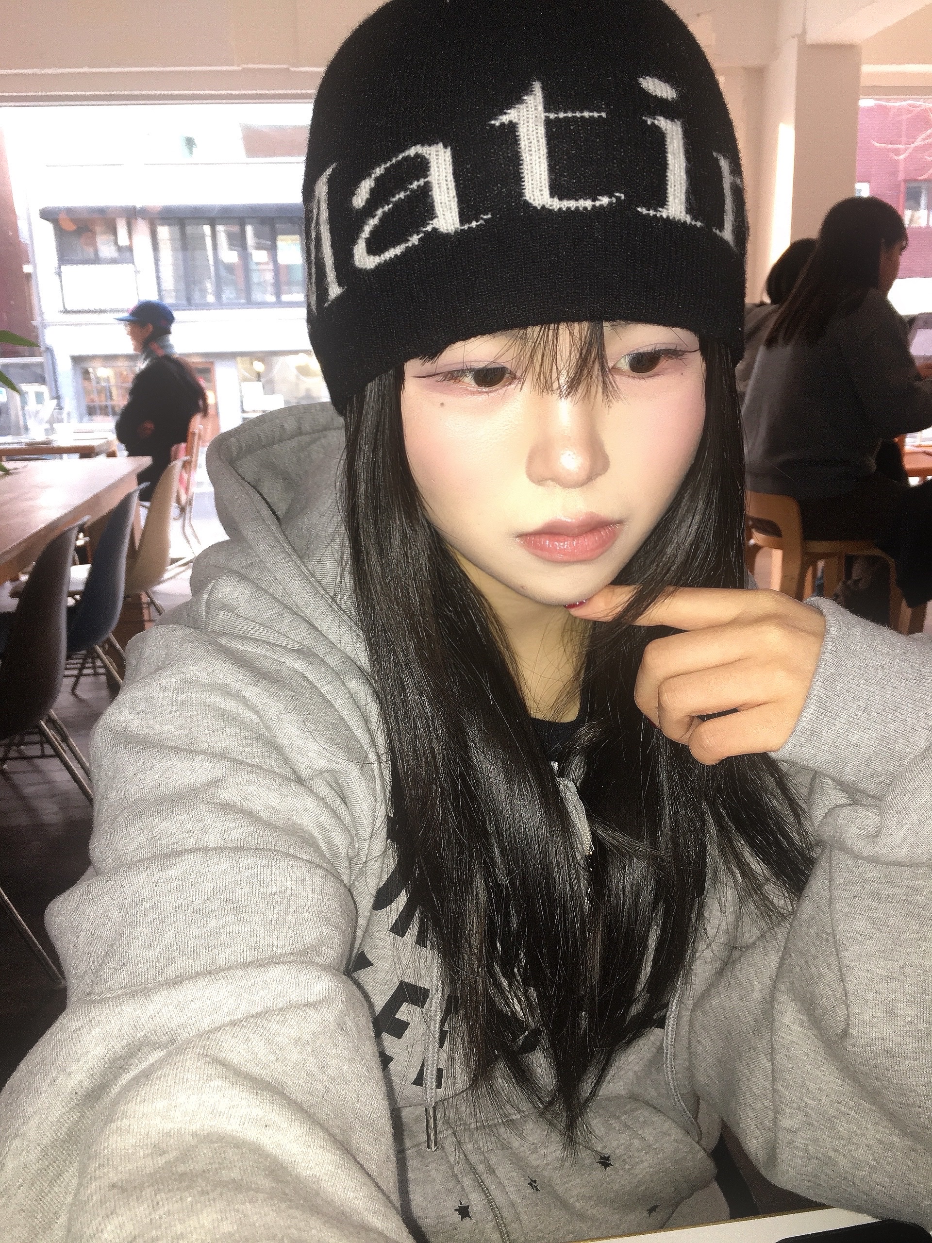 SLOW RECORD HOUSE Typo Star Hood Zip-Up Grey 착용 스타일 - 6