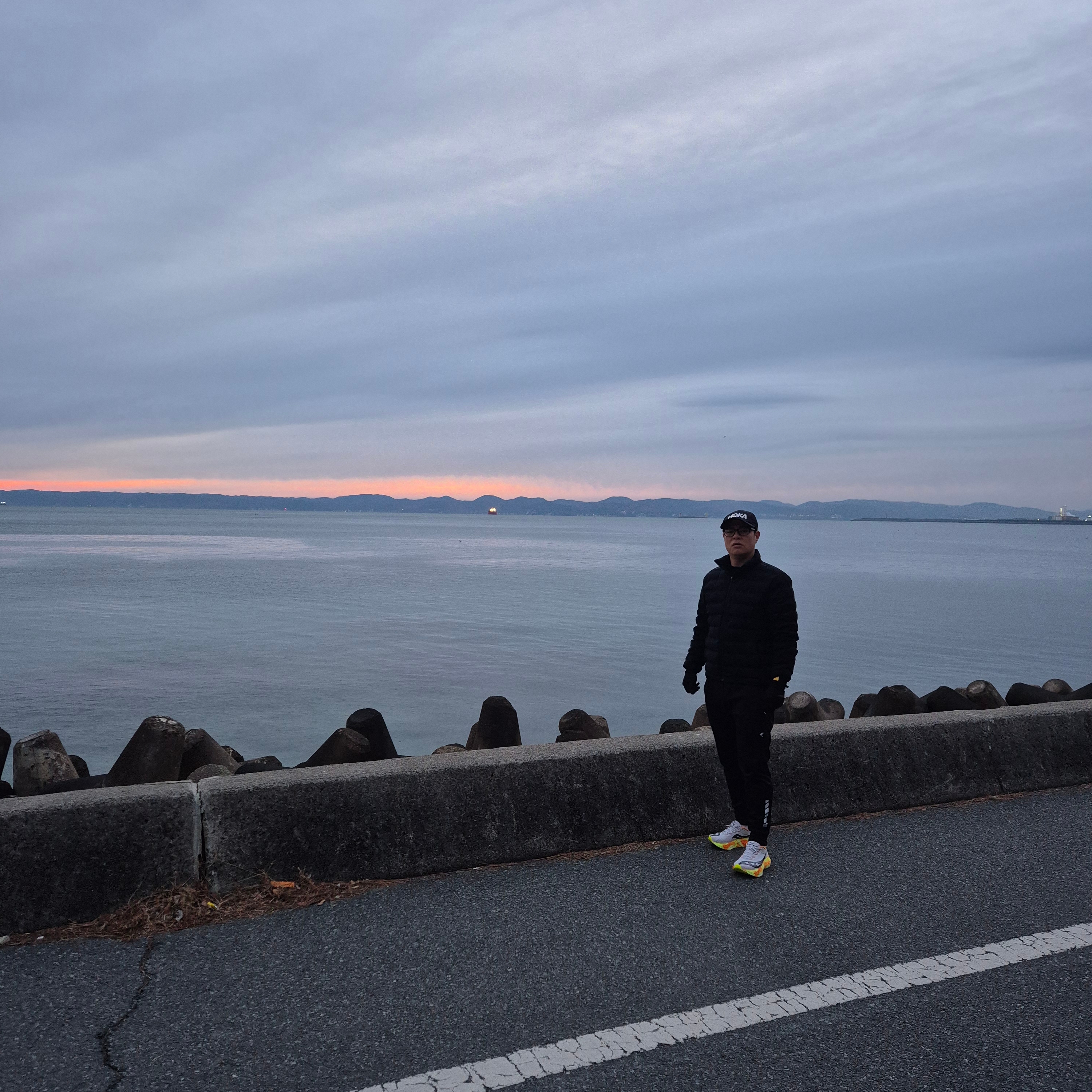 Saucony Endorphin Pro 4 Fog Peel 착용 스타일