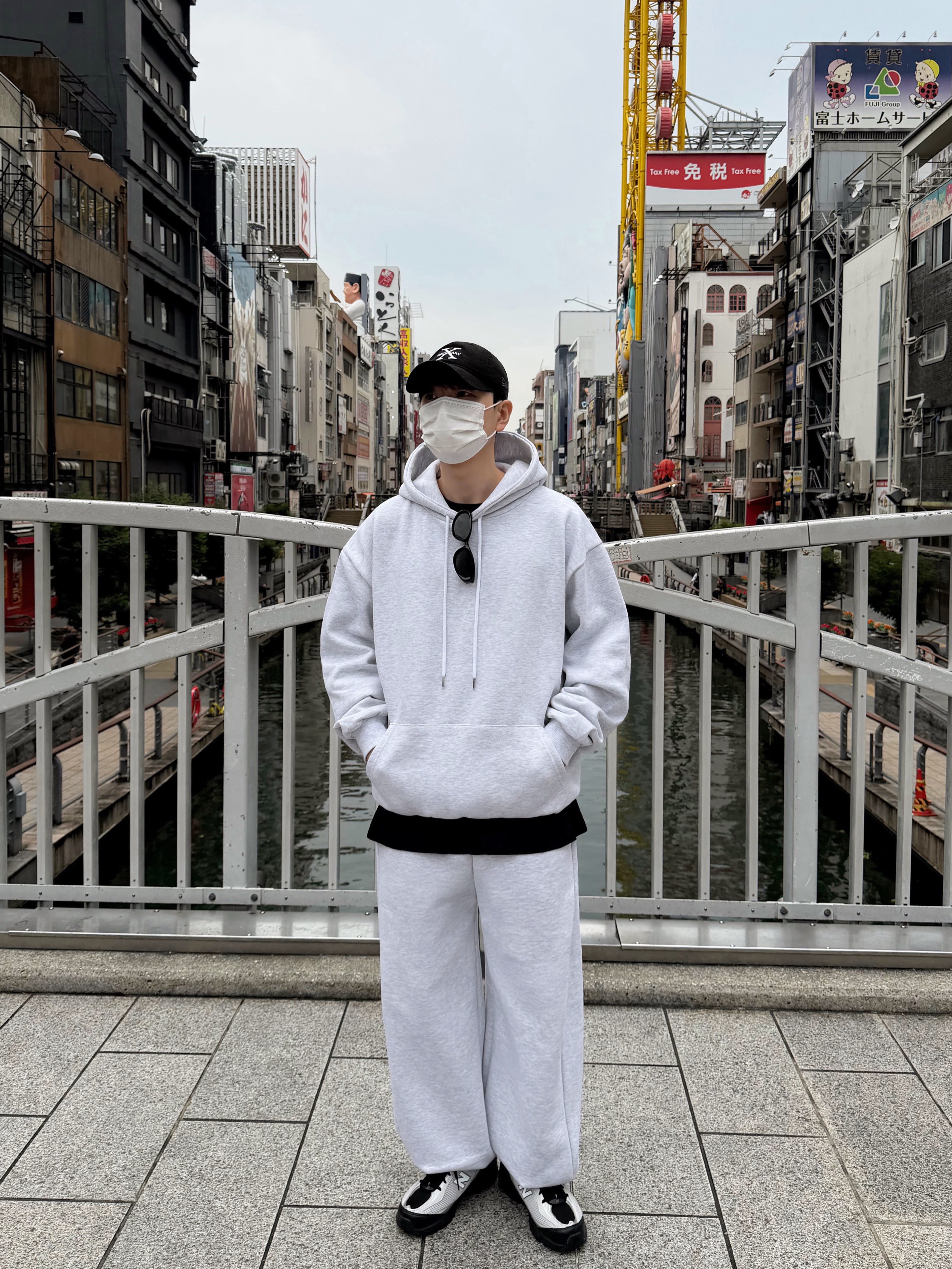 New Balance 509 Black Gray 착용 스타일 - 2