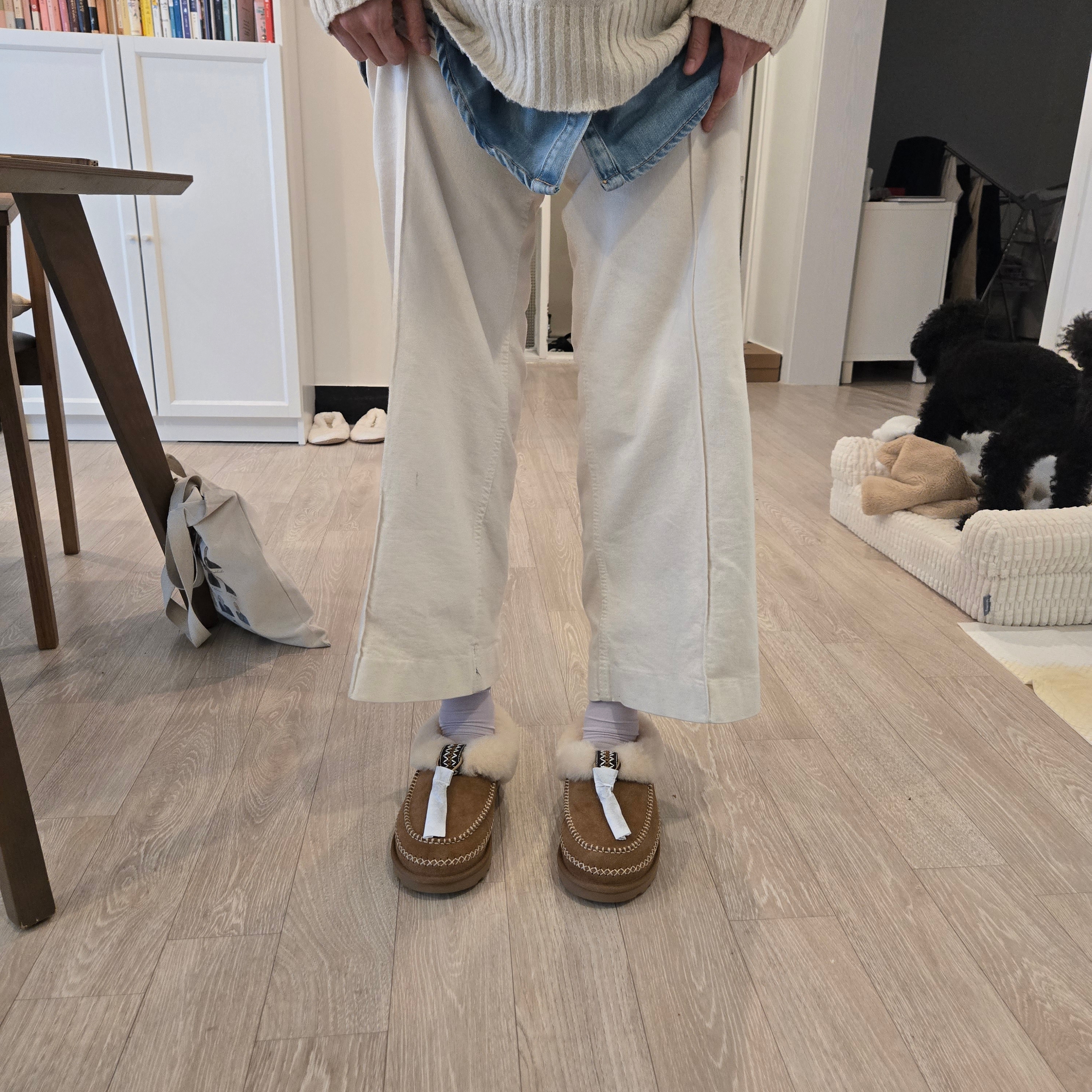 (W) UGG Tasman Alpine Chestnut 착용 스타일 - 3
