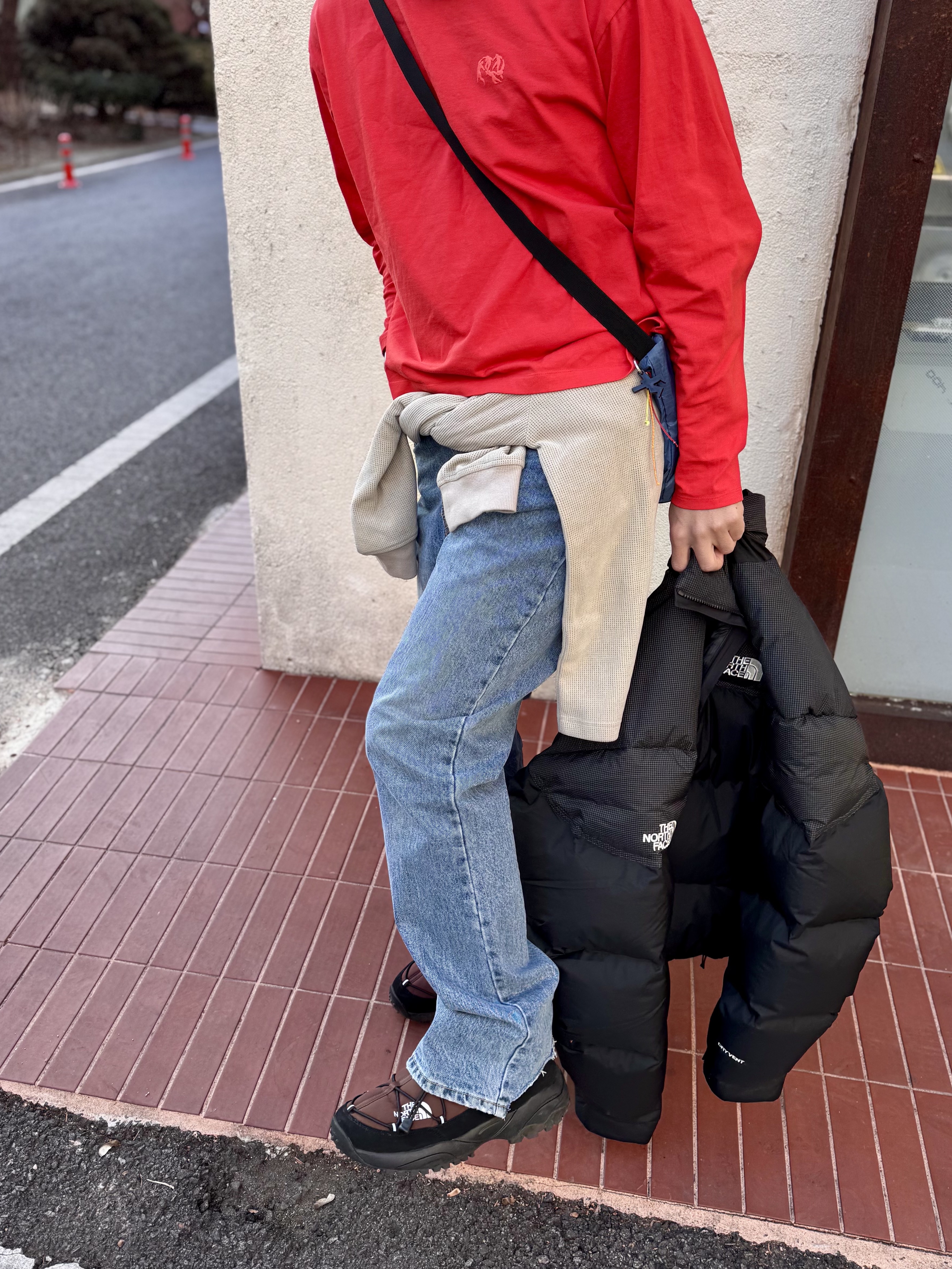 The North Face Remaster Down Jacket Black - 25FW, Oakley Eye Jacket Redux Silver Frame Prizm Black Polarized Lenses High Bridge Fit 착용 스타일 - 3