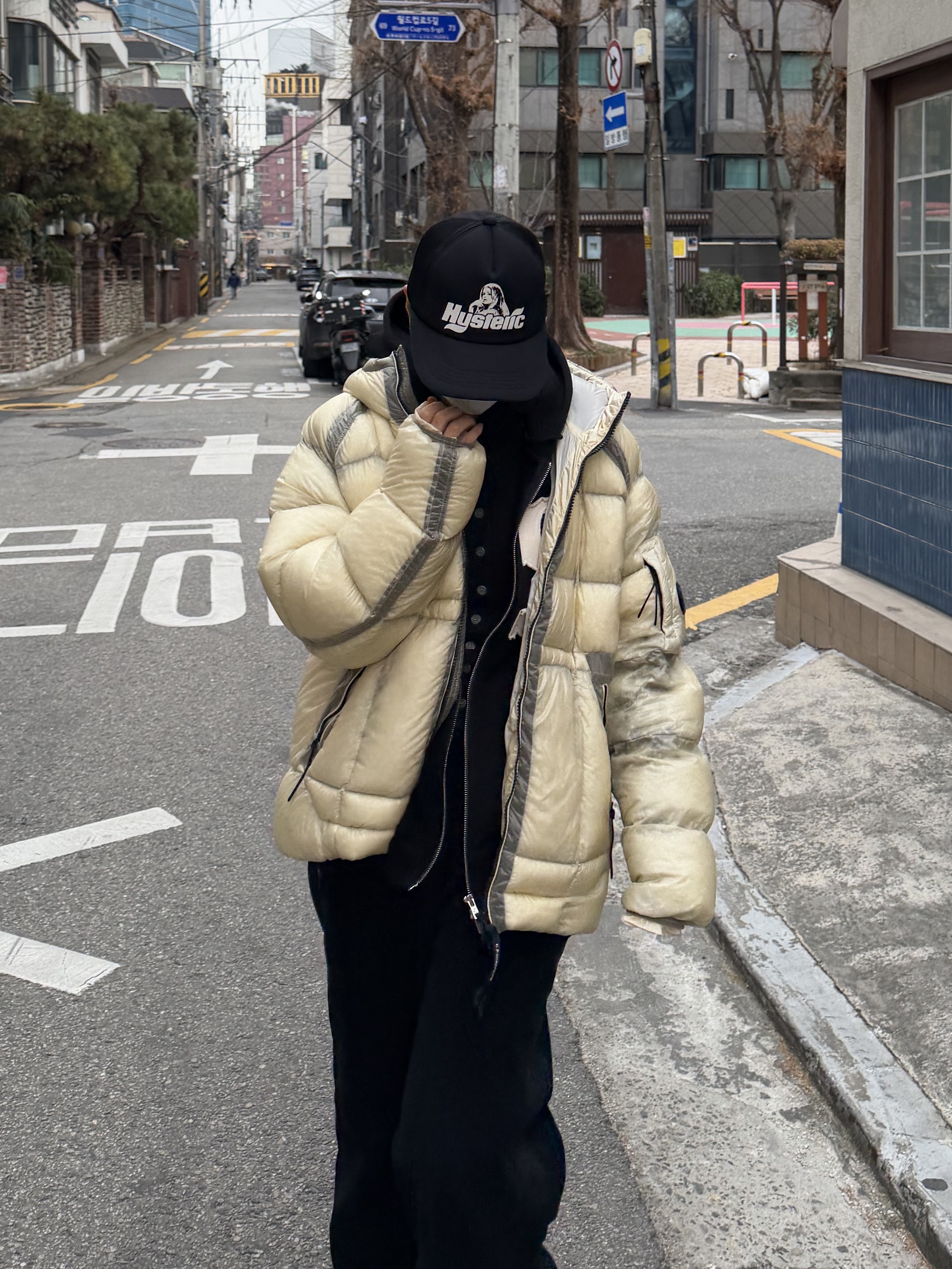 C.P. Company D.D. Shell Hooded Down Jacket Gauze White - 25FW, C.P. Company Korea Exclusive D.D. Shell Hooded Down Jacket Lunar Rock - 25FW 착용 스타일 - 2